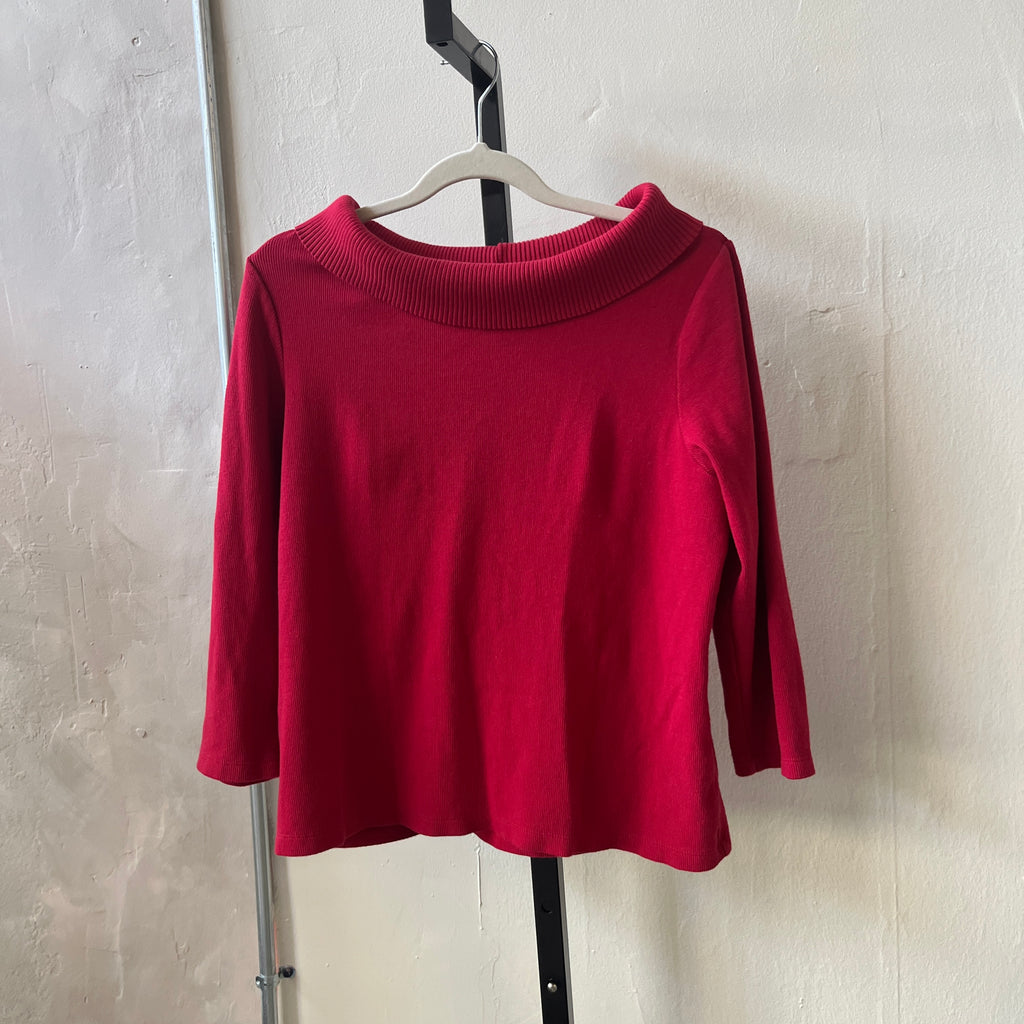 Red Sweater (L)