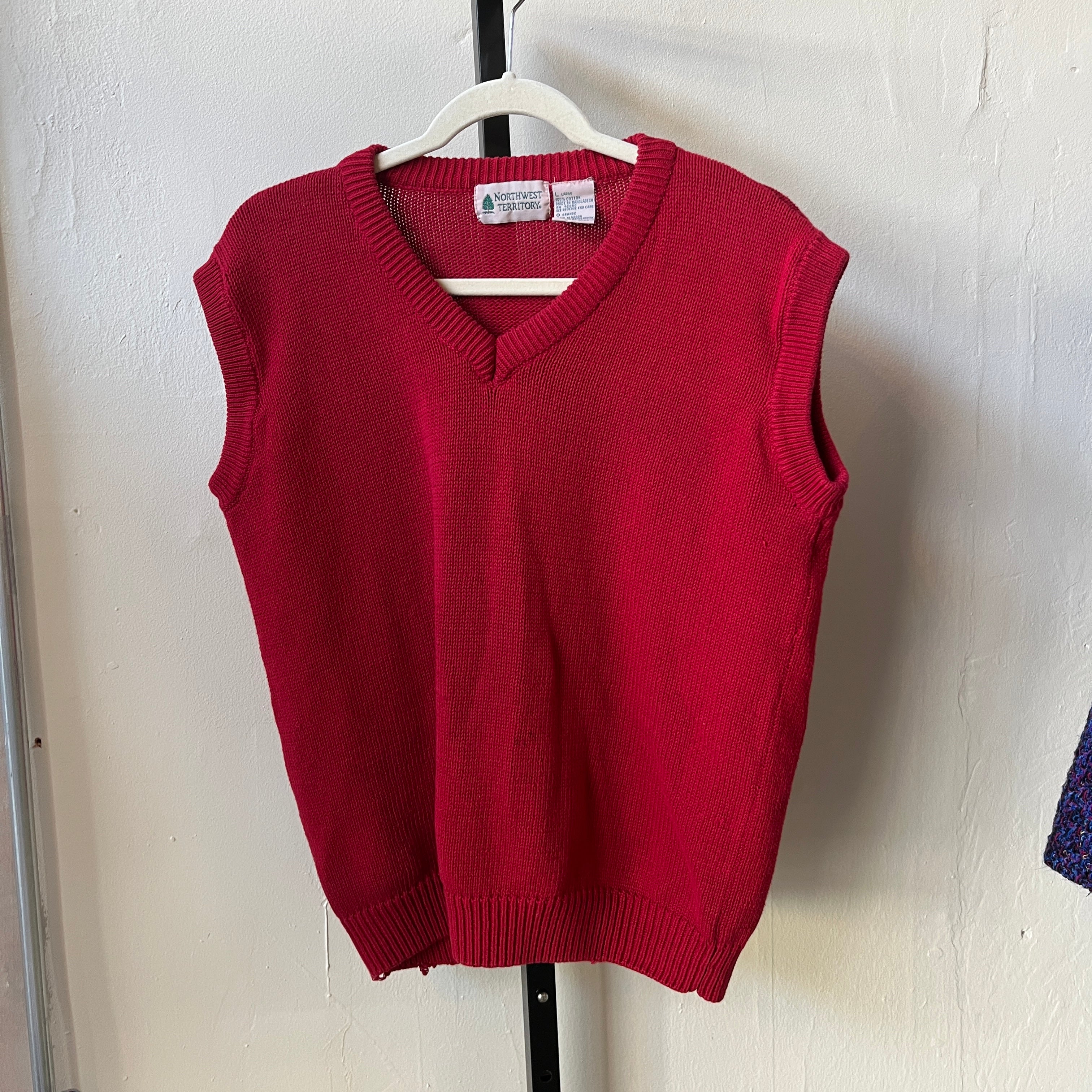 Red Vest (L)