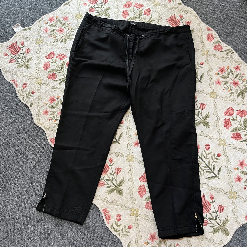 Black Pants (XL)