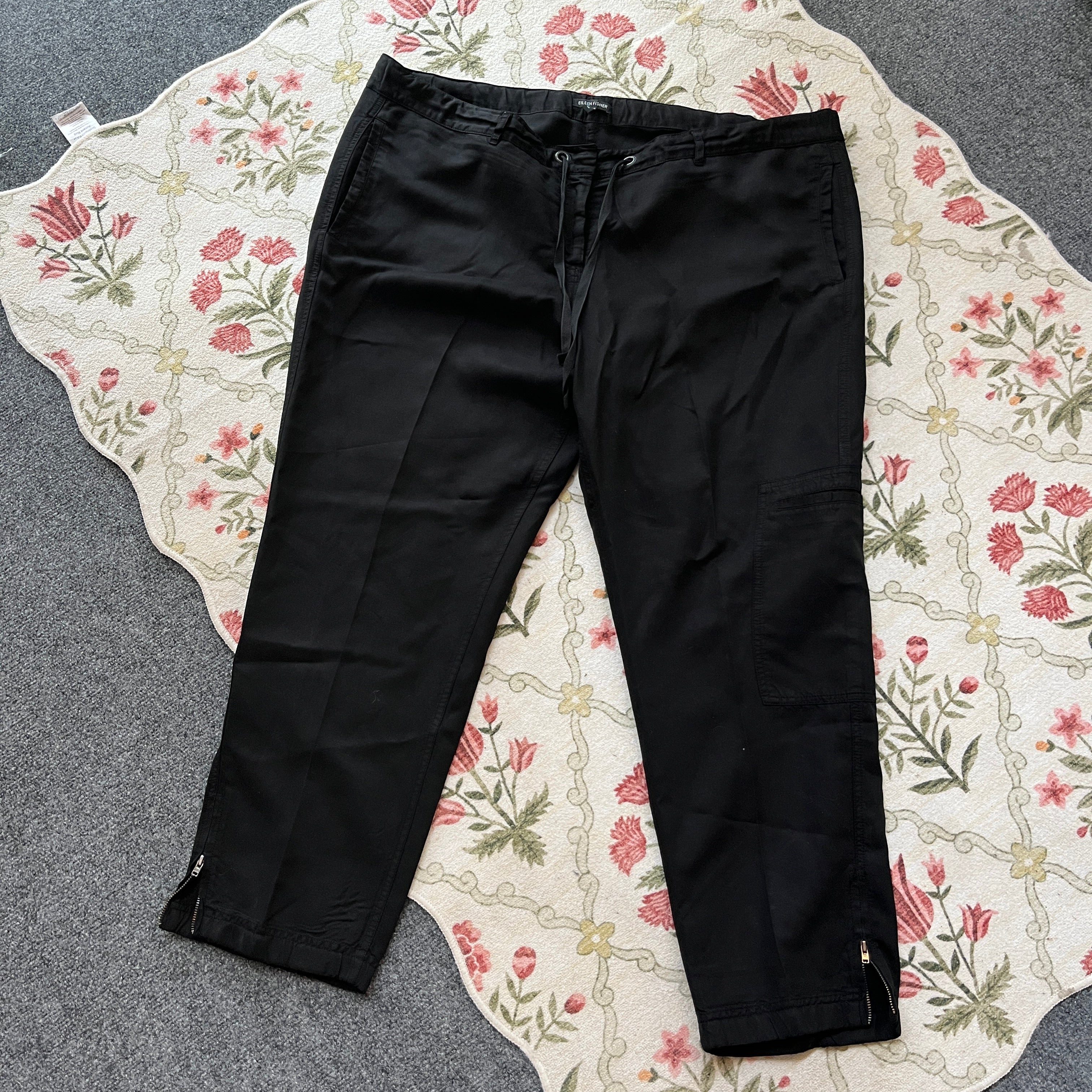 Black Pants (XL)