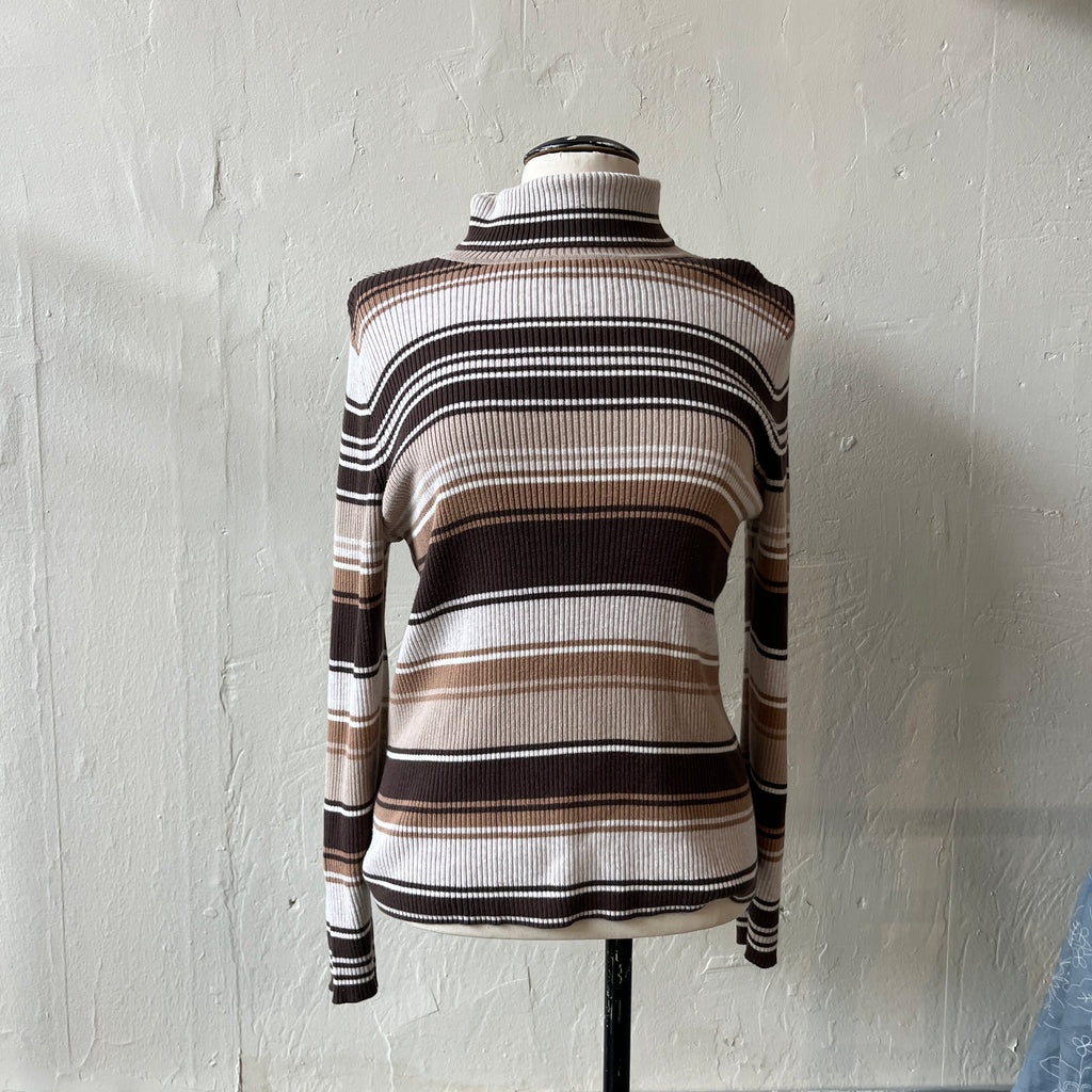 Brown Turtleneck (L)