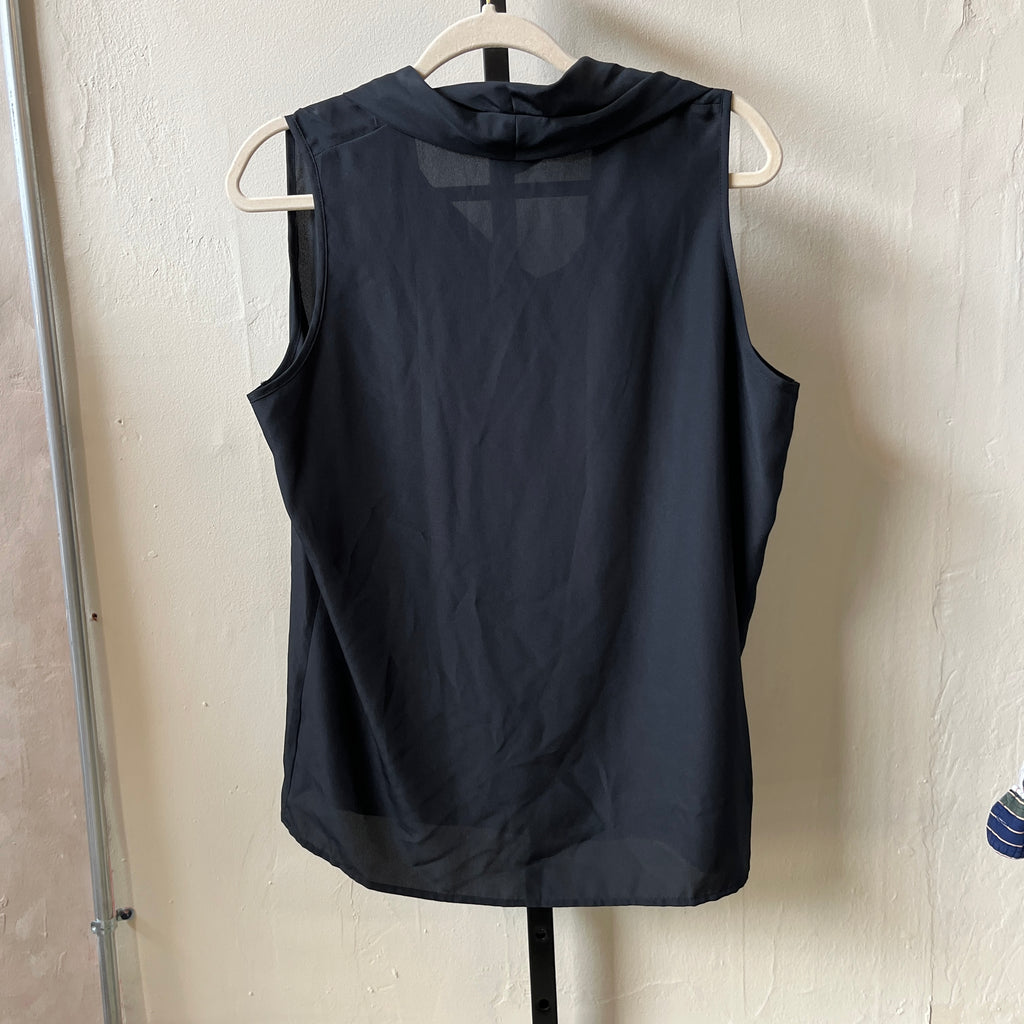 Black Tank (16)
