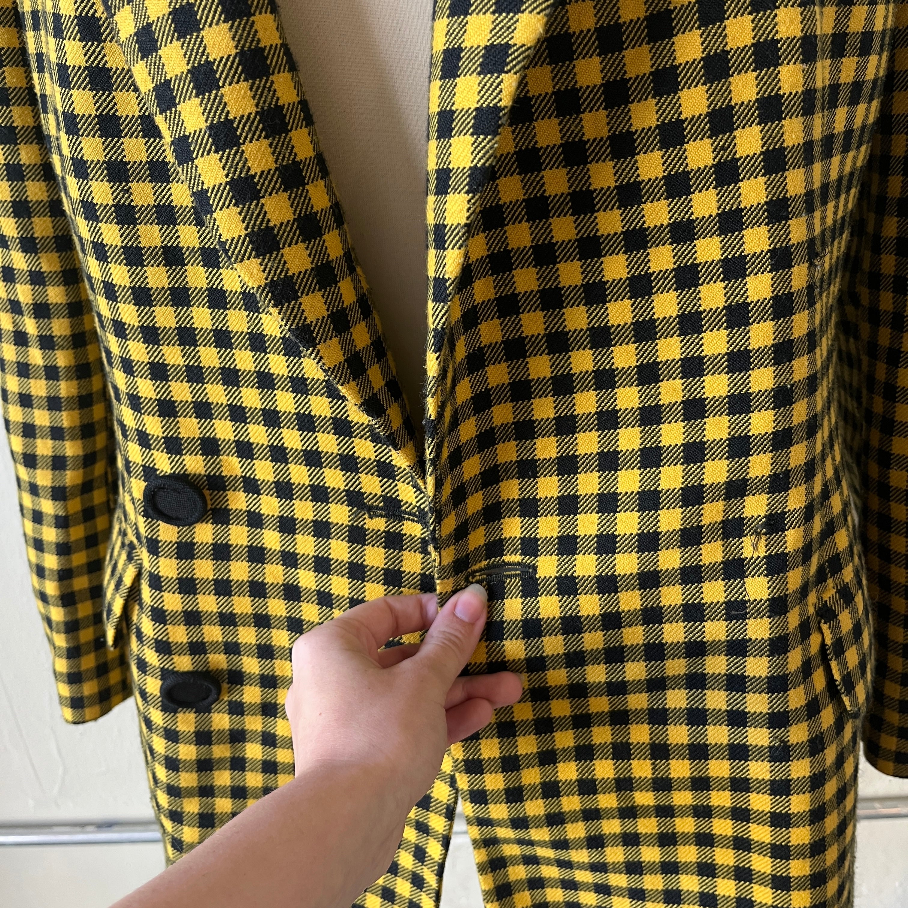 Yellow Blazer (8)