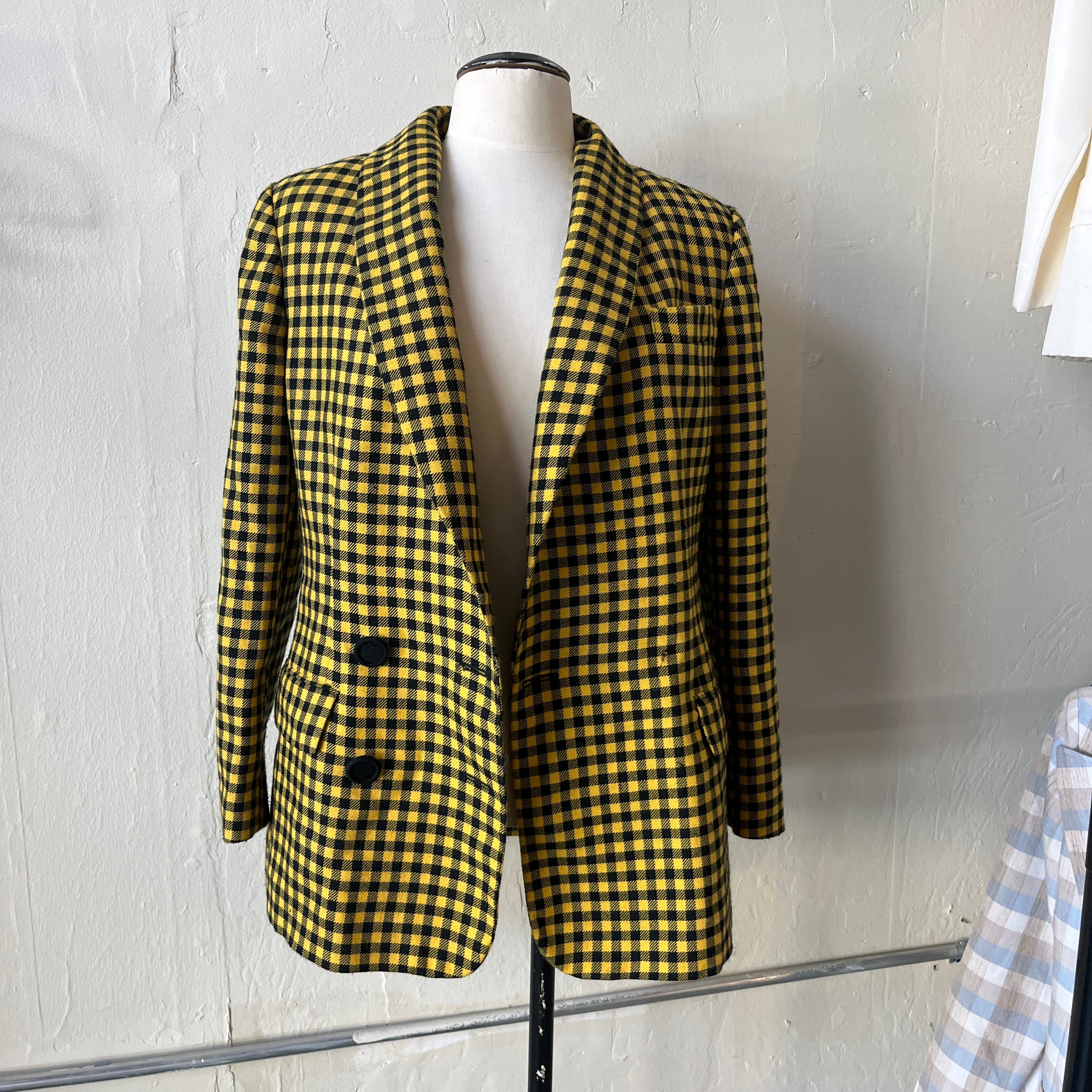 Yellow Blazer (8)