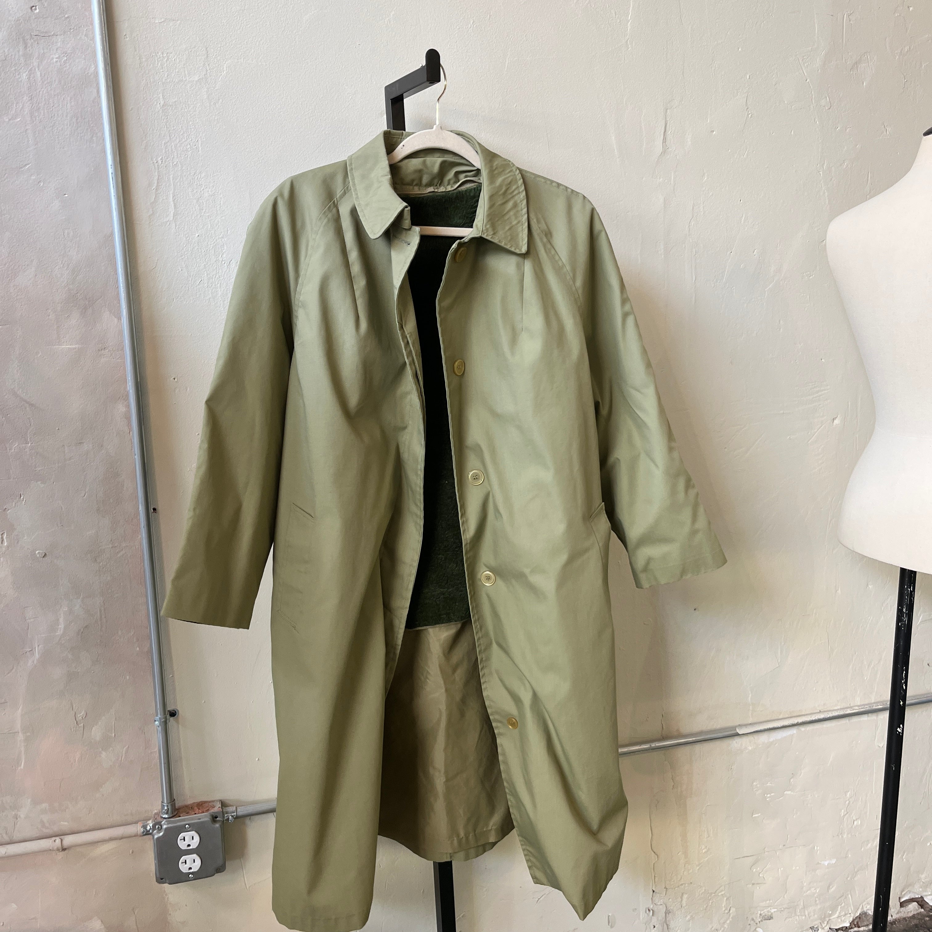 Trench Coat (L)