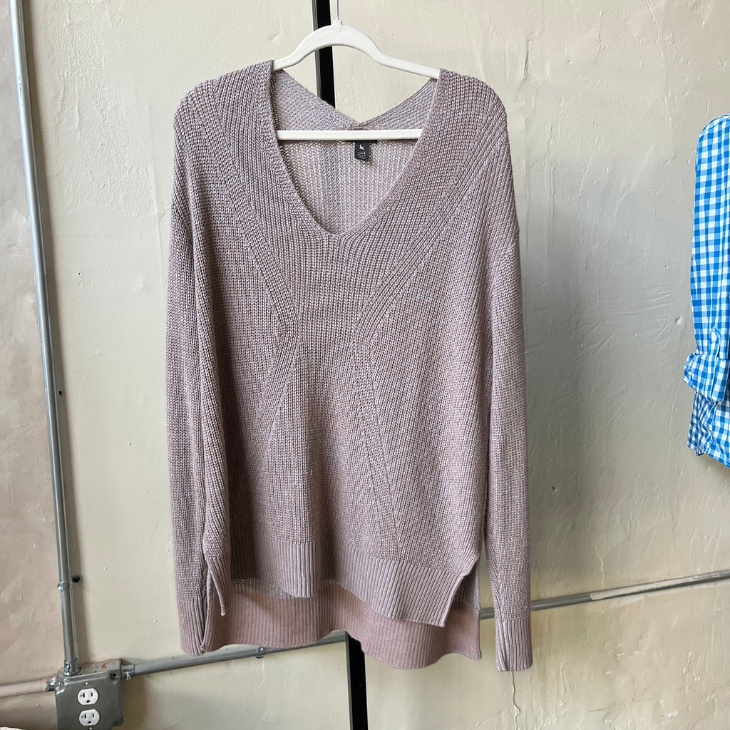 Eddie Bauer (L)