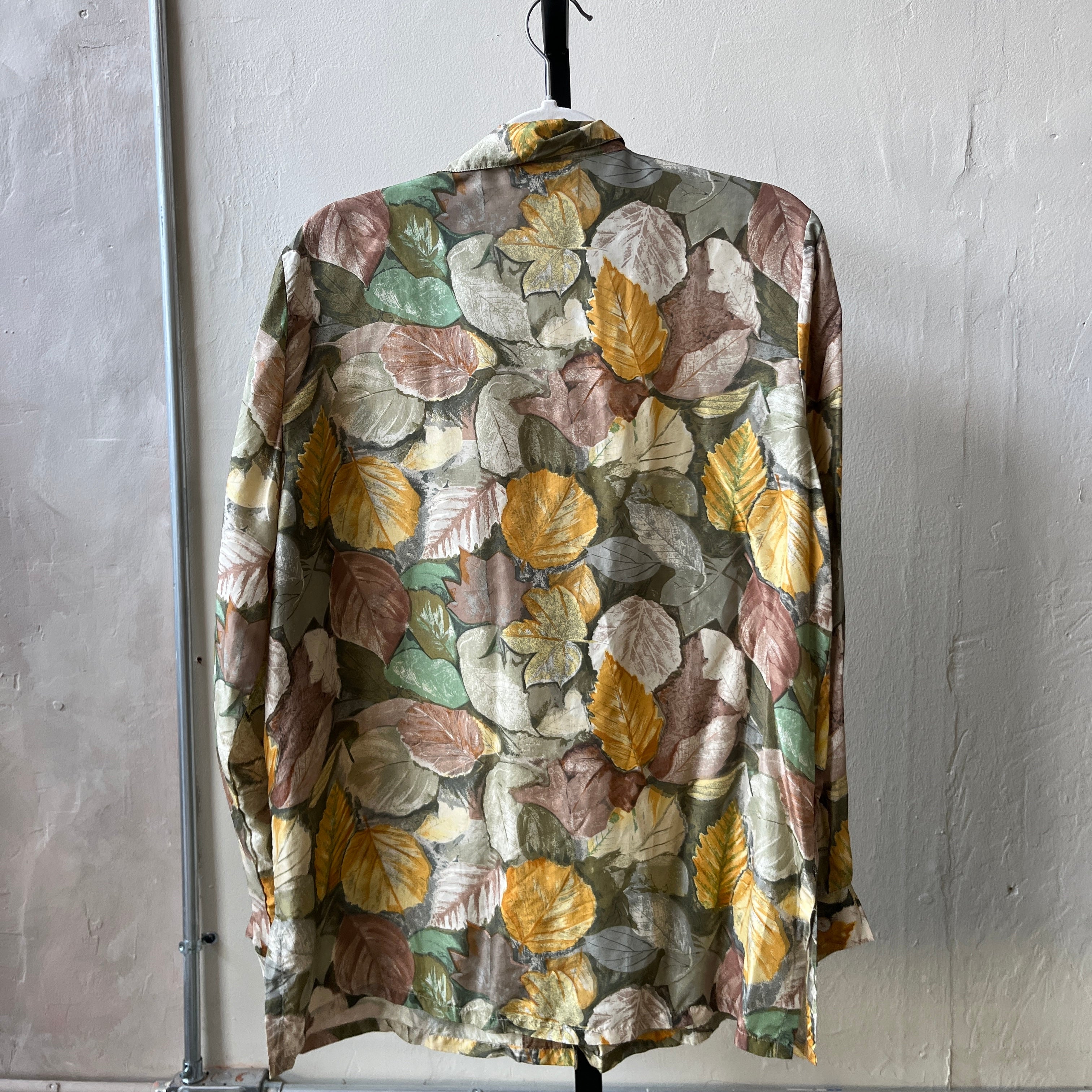 Silk Button Up (M)