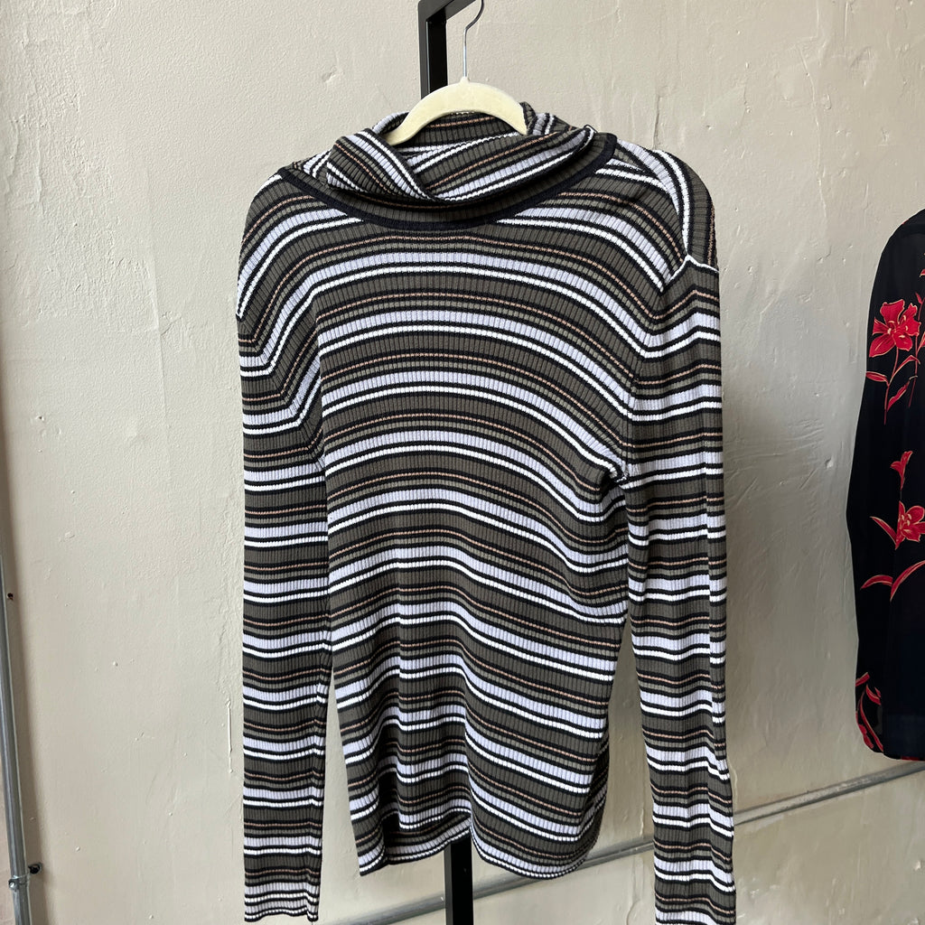Striped Turtleneck (XXL)