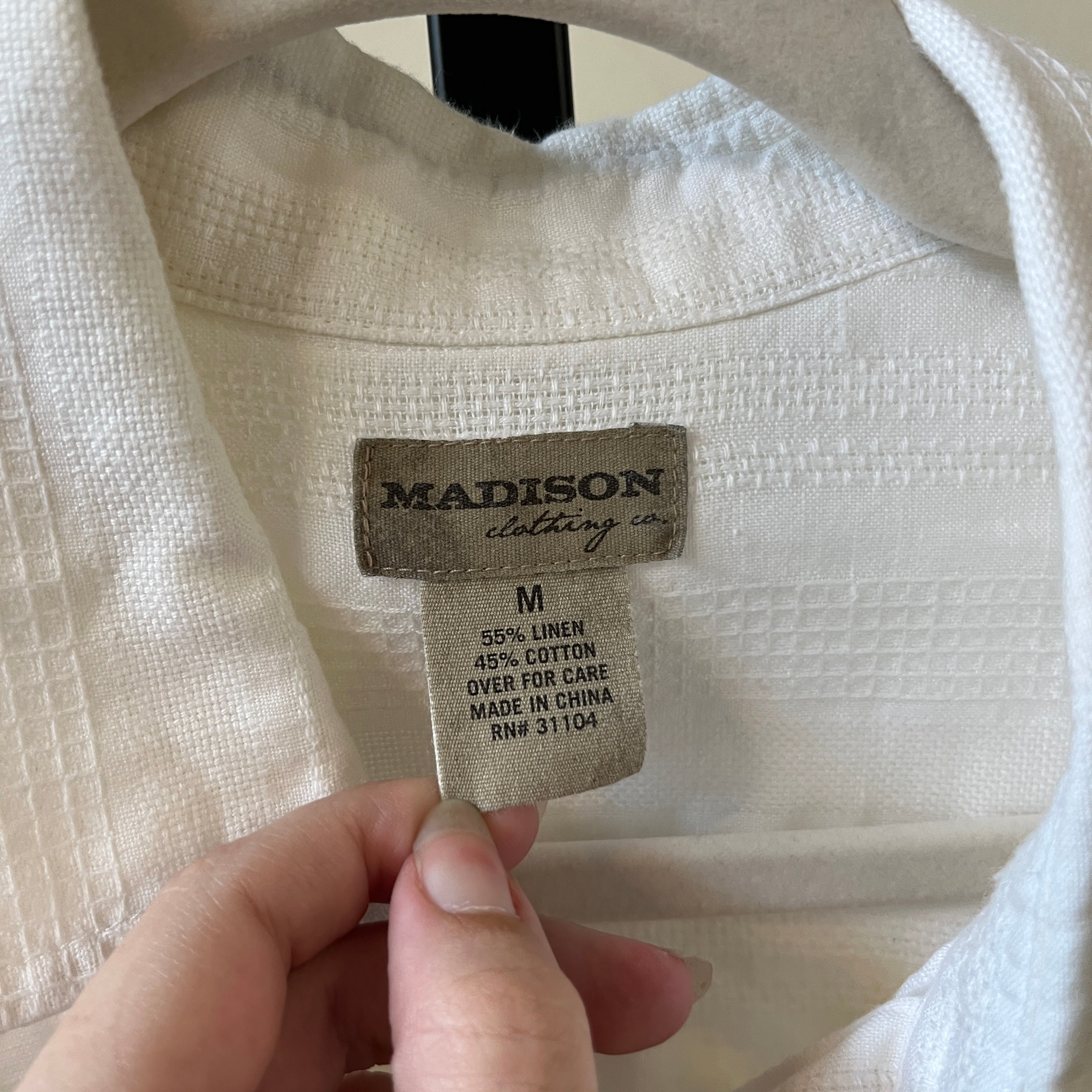 Men’s Linen Button Up (M)