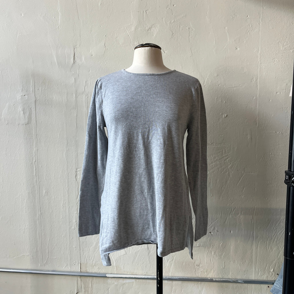 Gray Sweater (M)