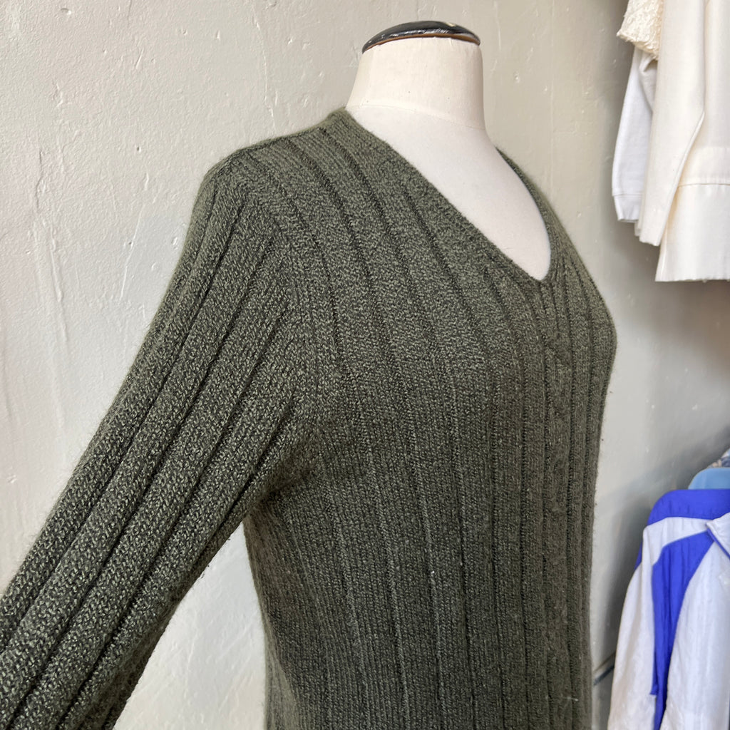 Green Sweater (L)