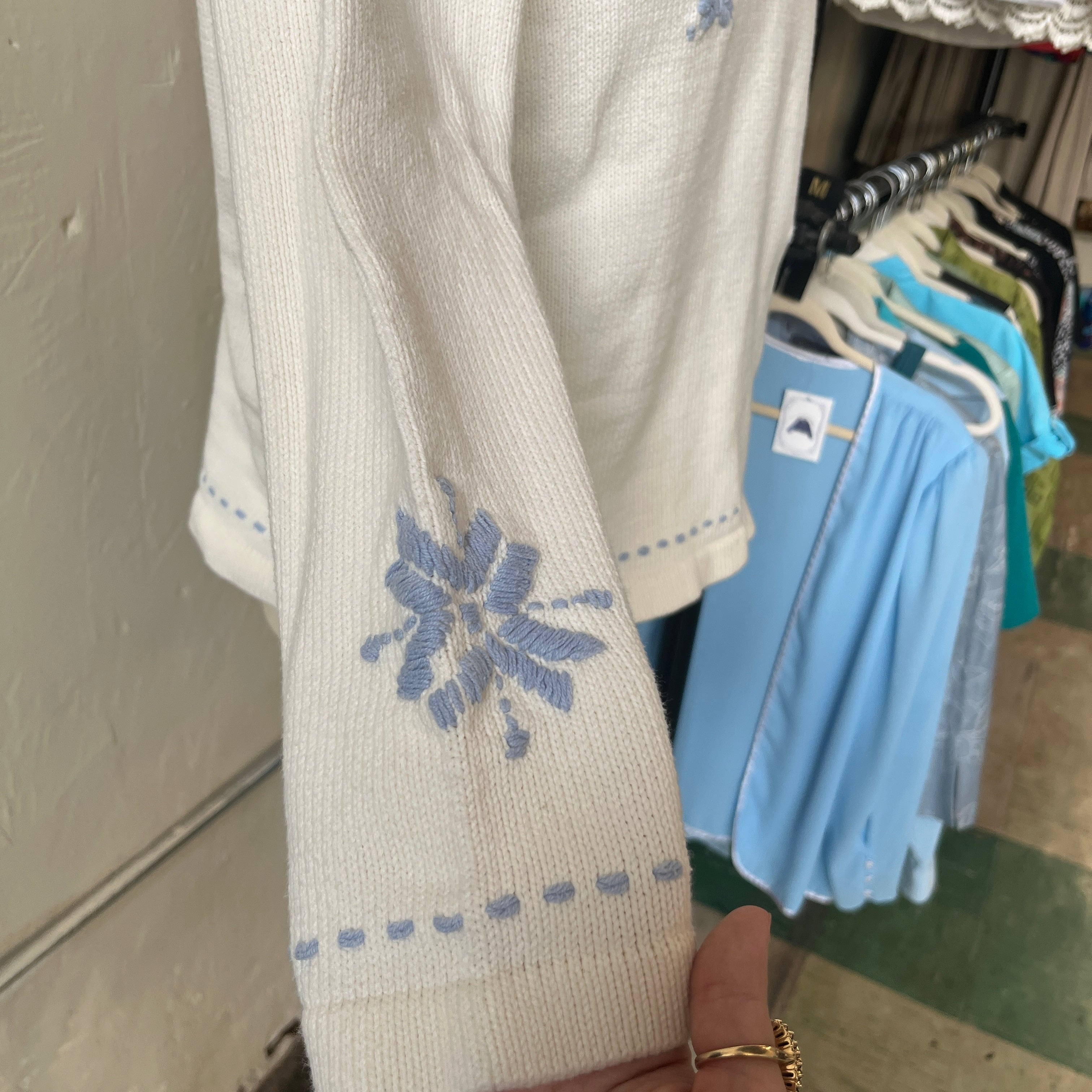Snowflake Sweater (L)