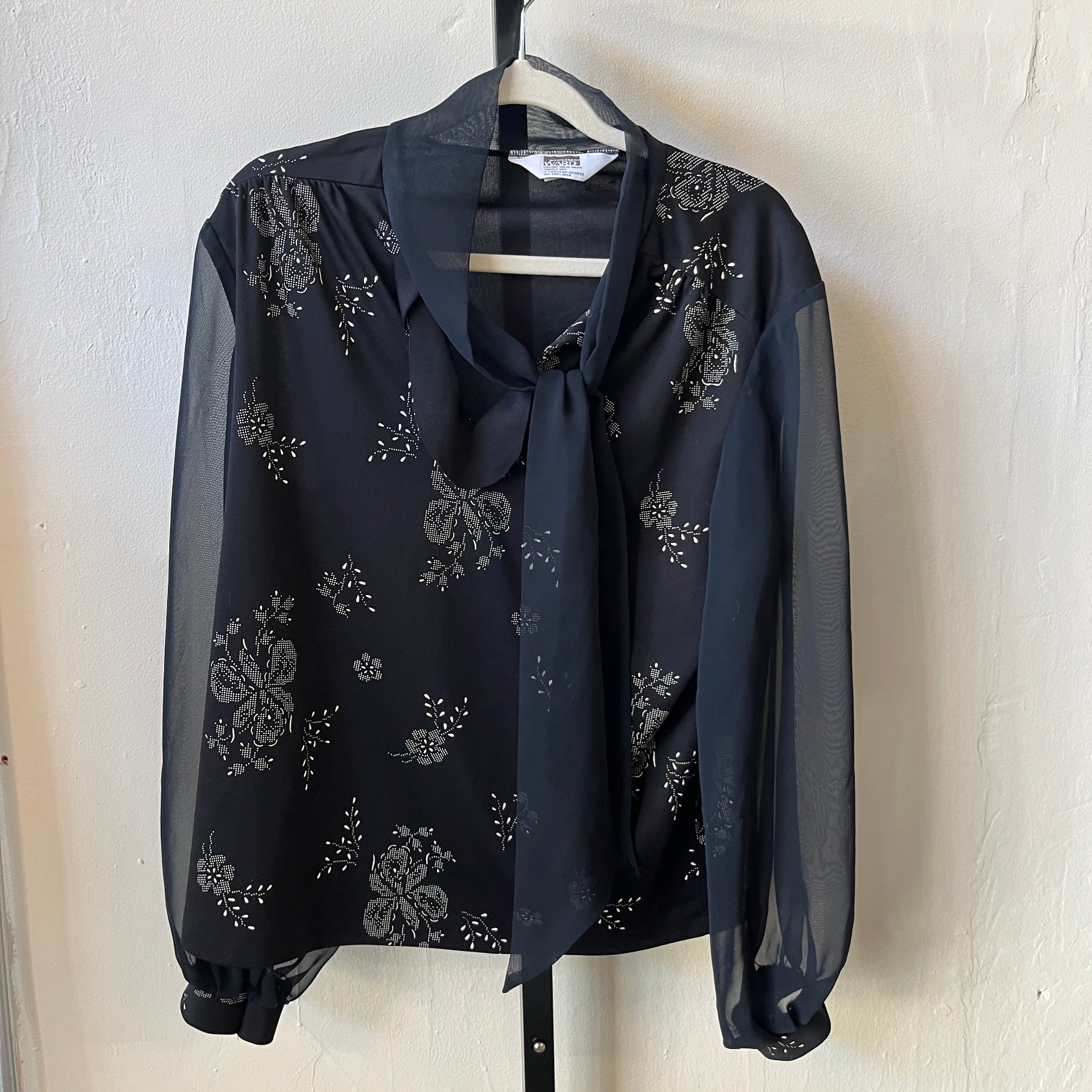 Black Blouse (L)