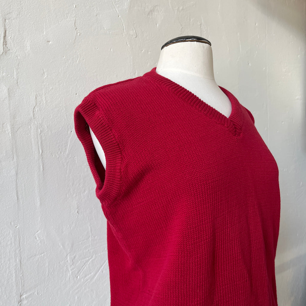 Red Vest (L)
