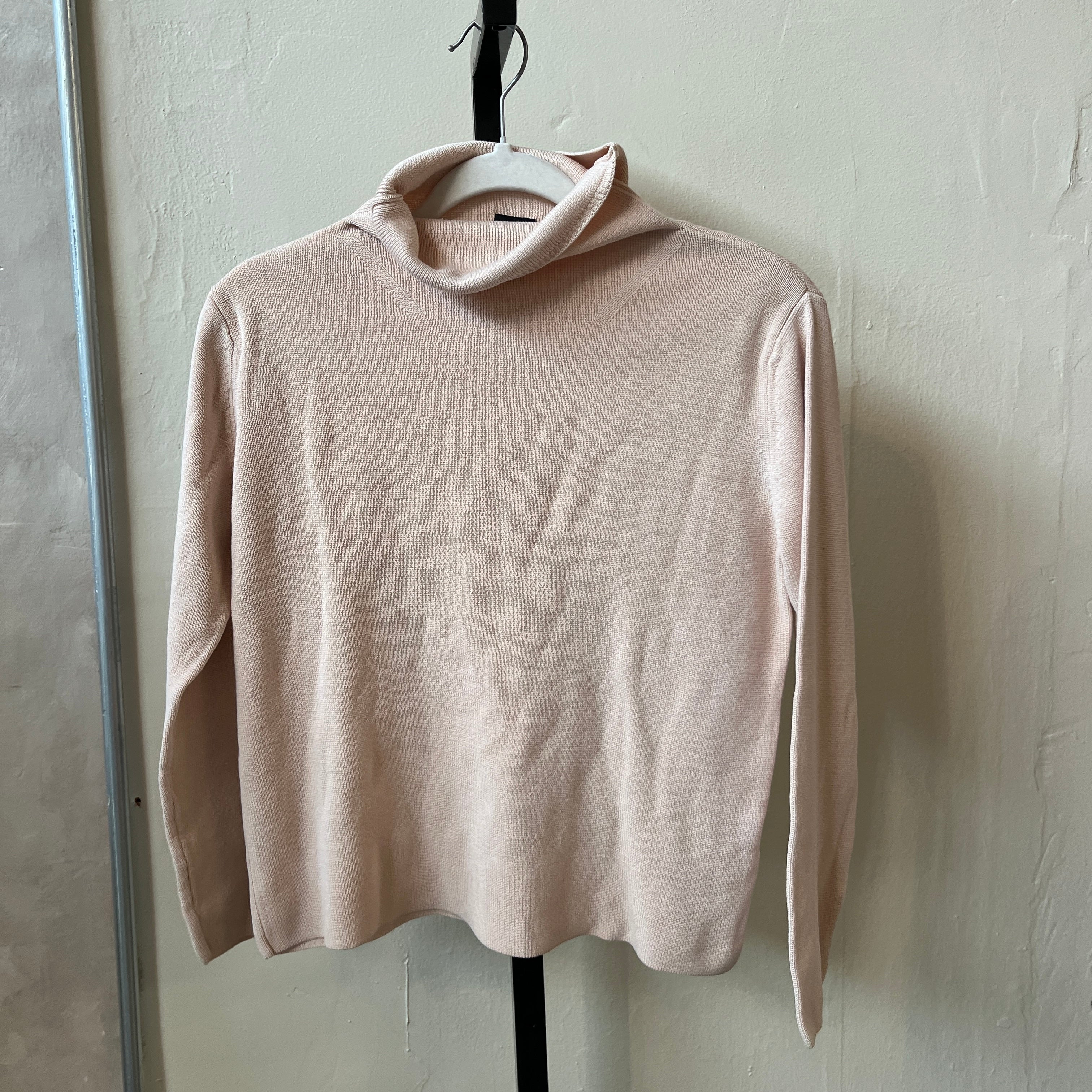 Silk Turtleneck (M)