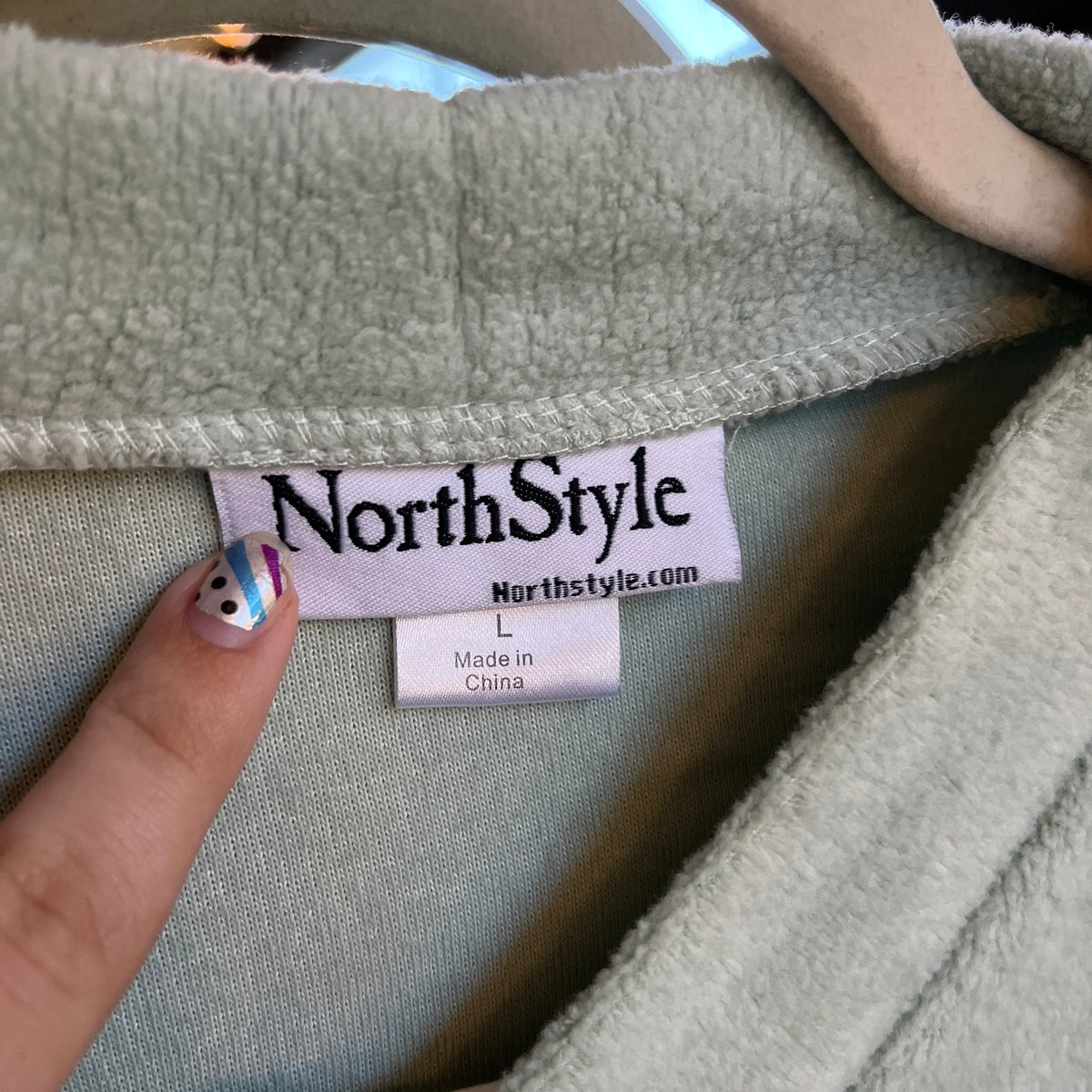 Green Embroidered Sweater (L)