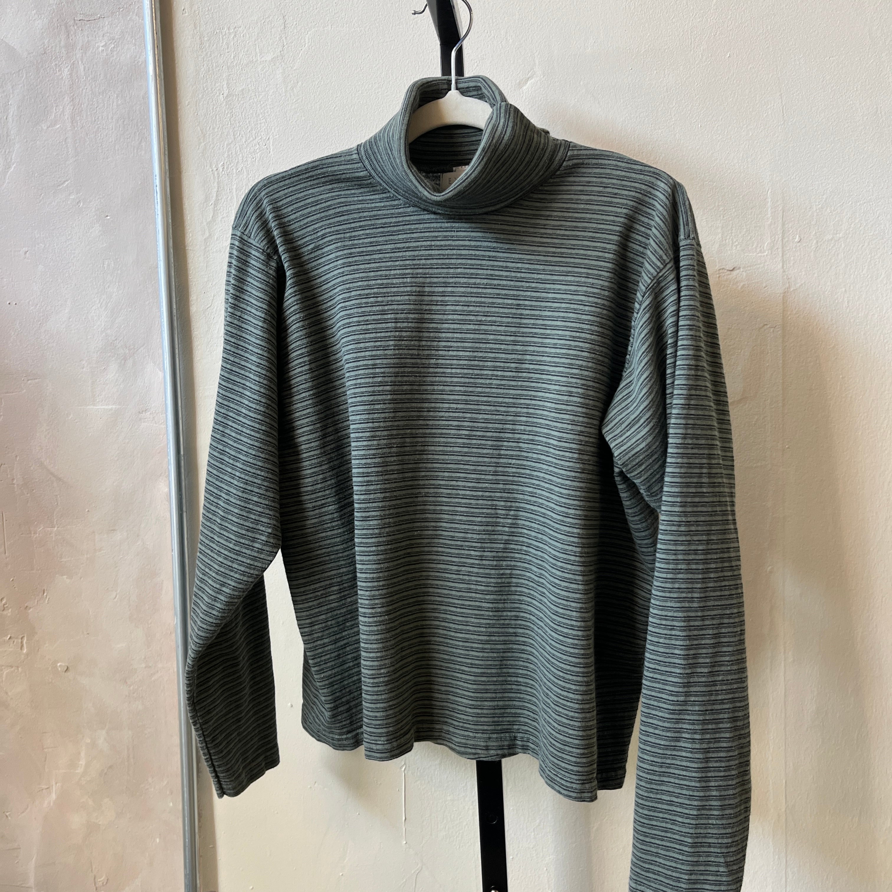 Striped Turtleneck (M)