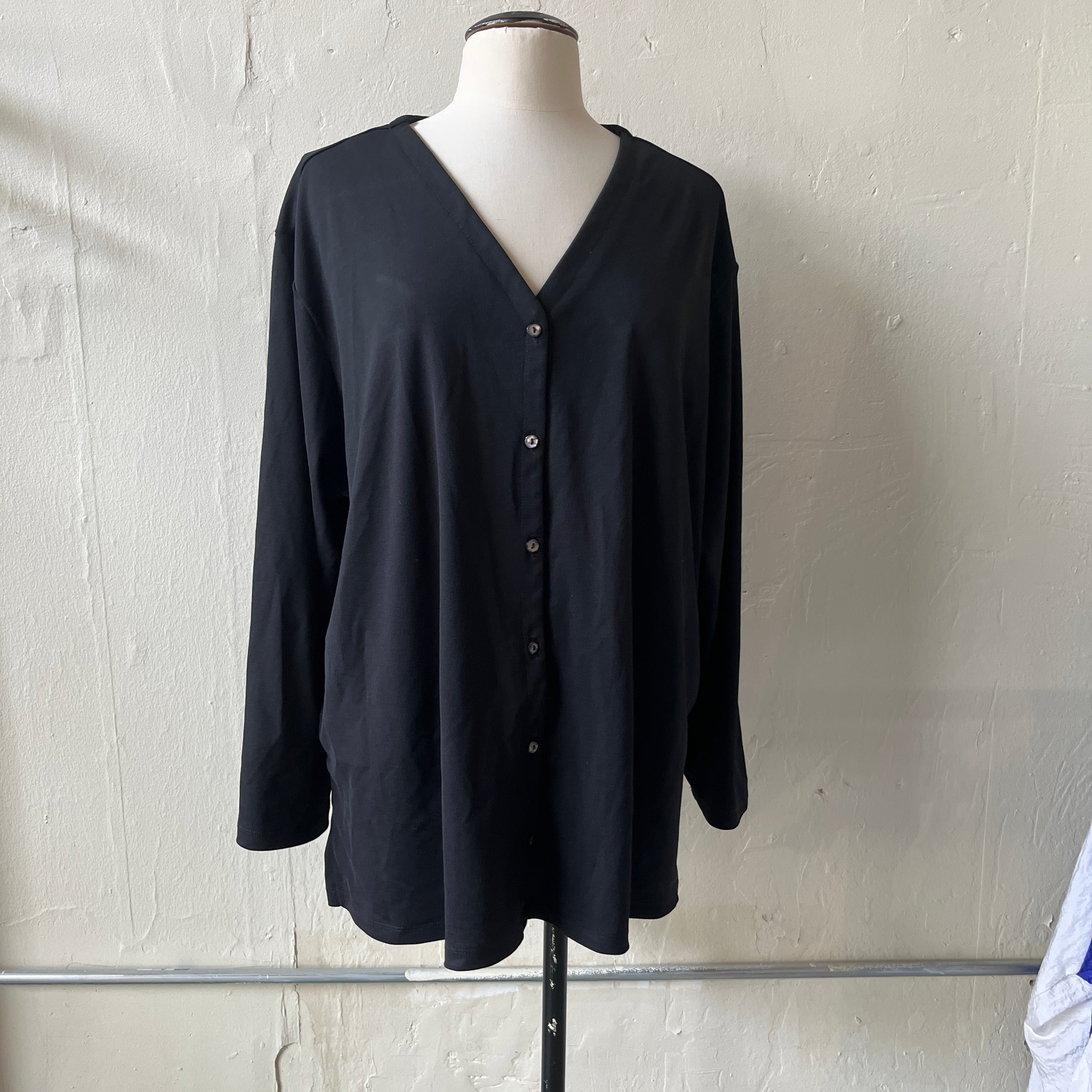 Black Button Up (3X)