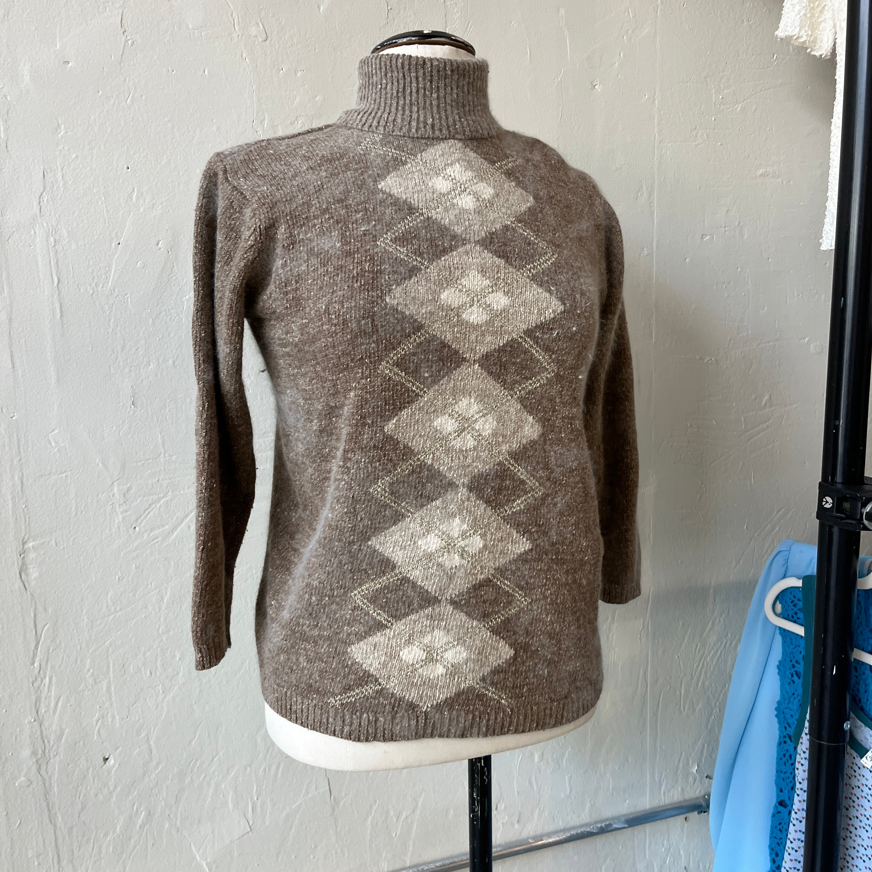 Silk Sweater (M)