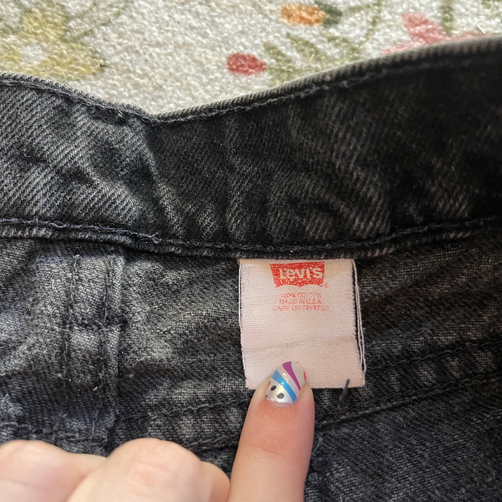 Black Vintage Levi’s (29” waist)