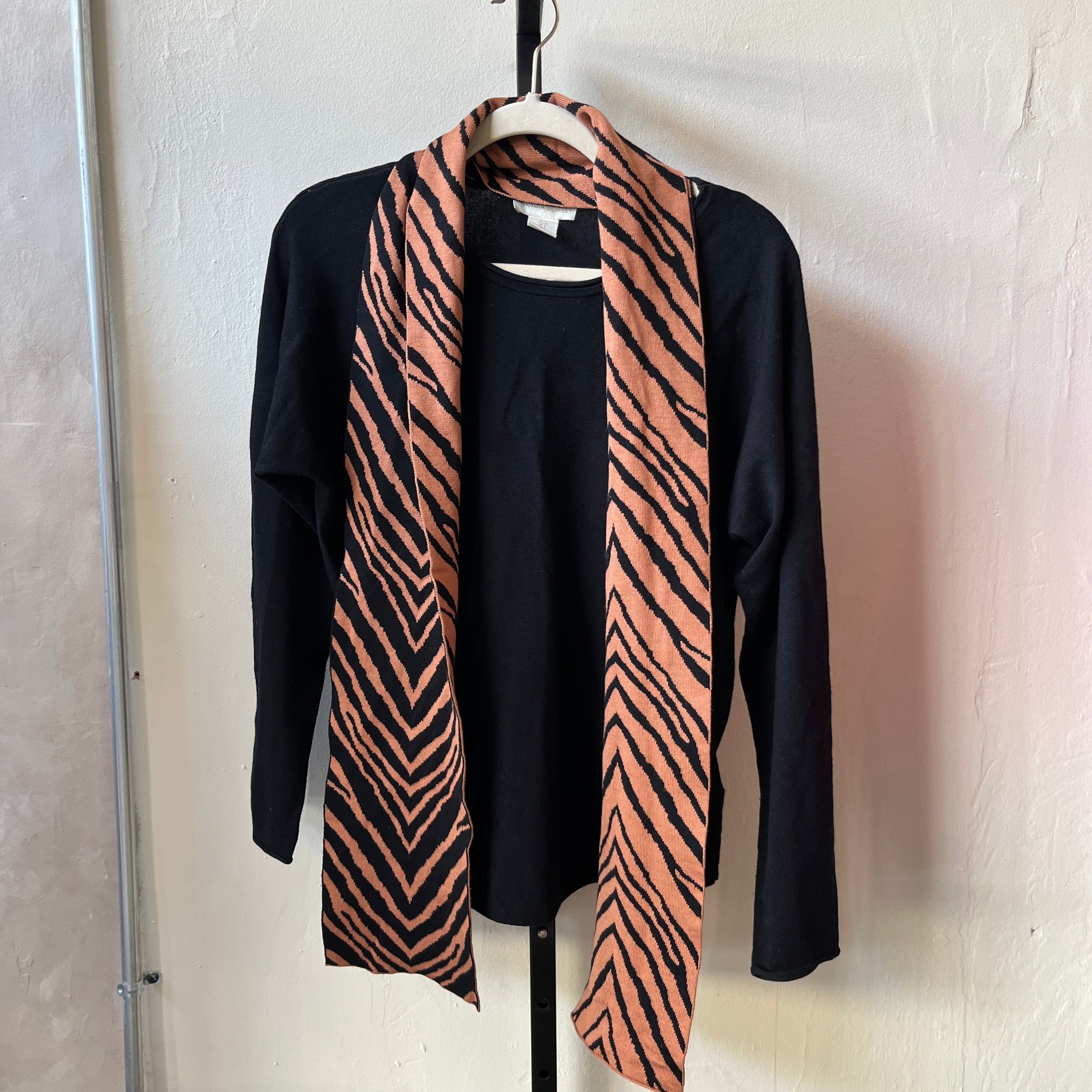 Sweater & Scarf (L)