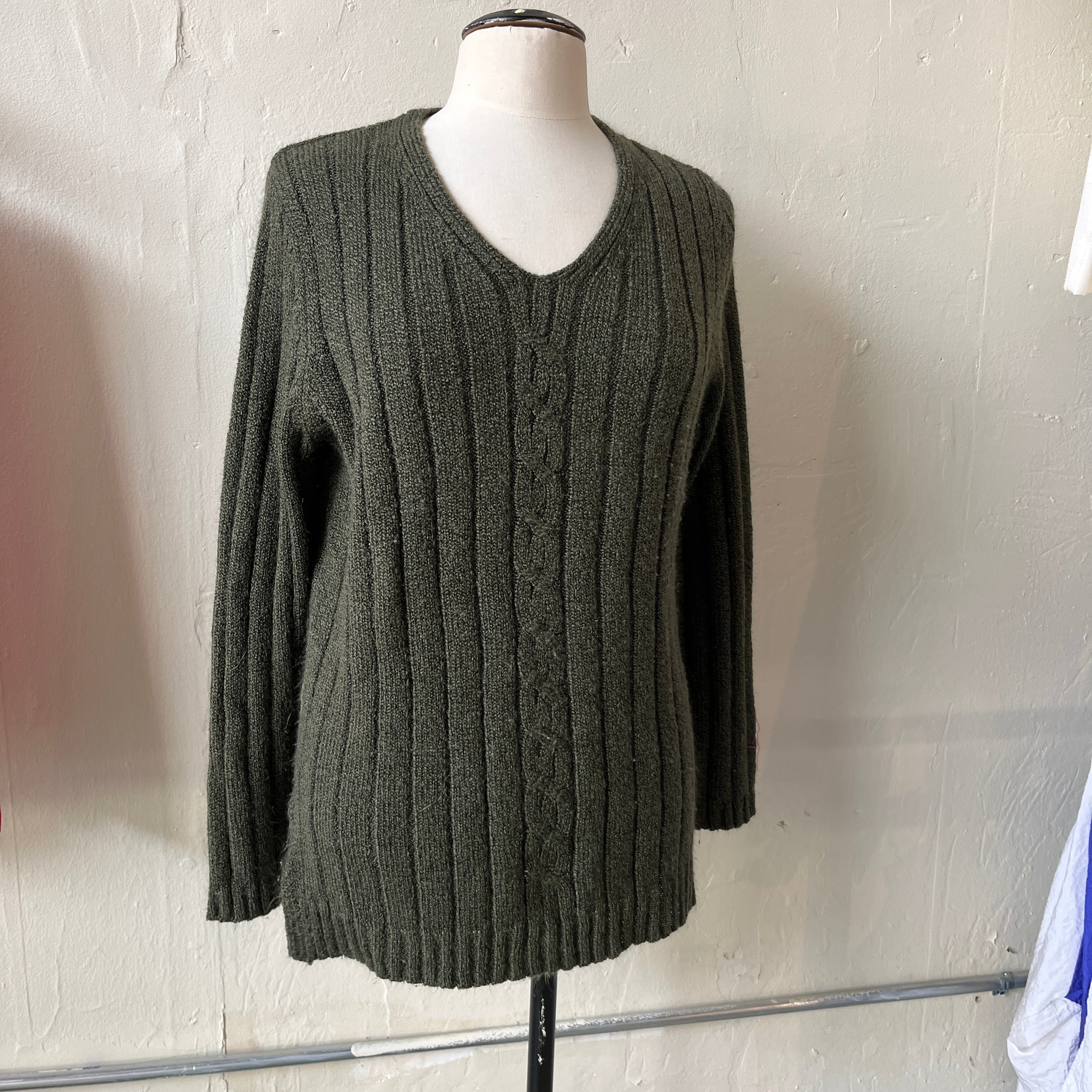 Green Sweater (L)
