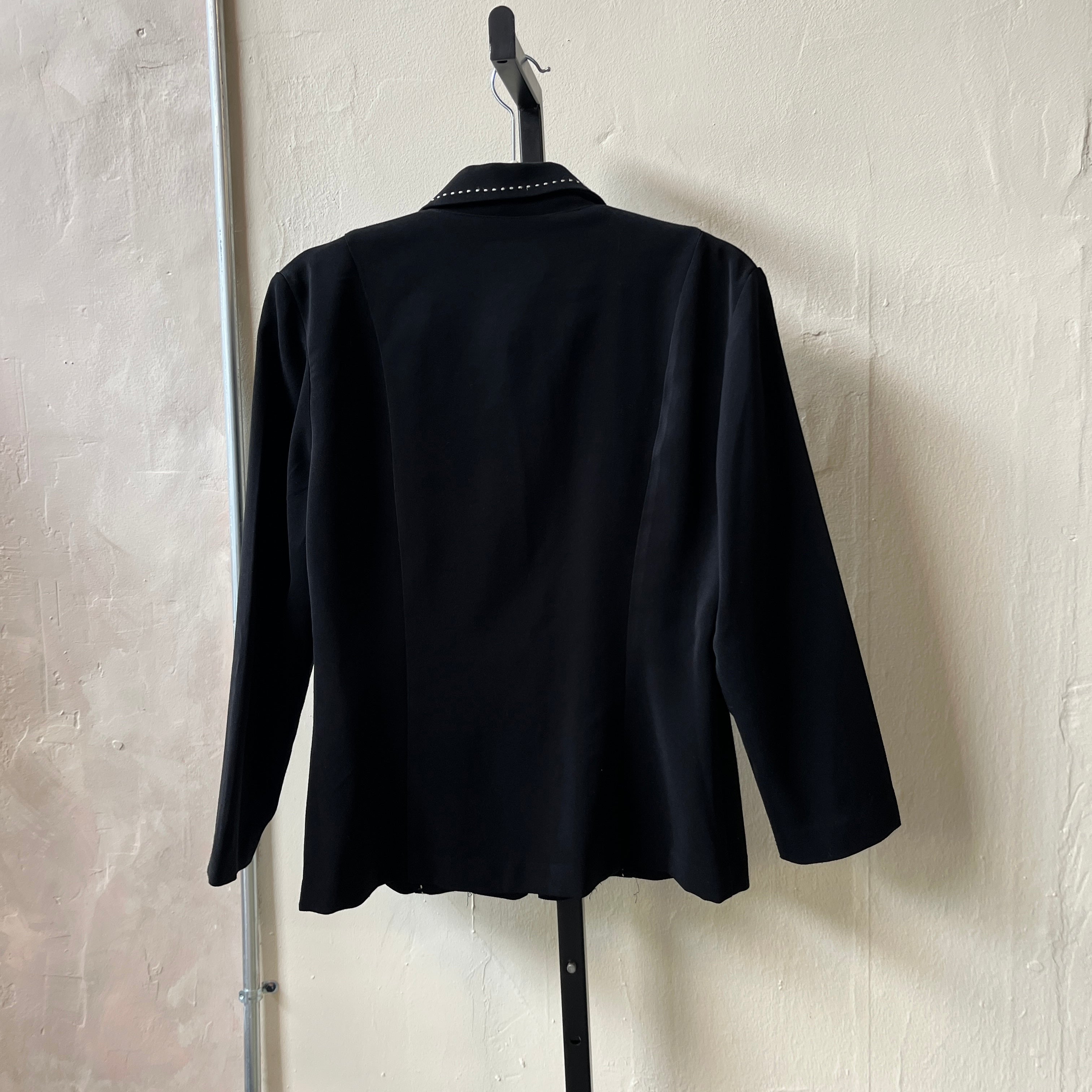 Black Blazer (8)