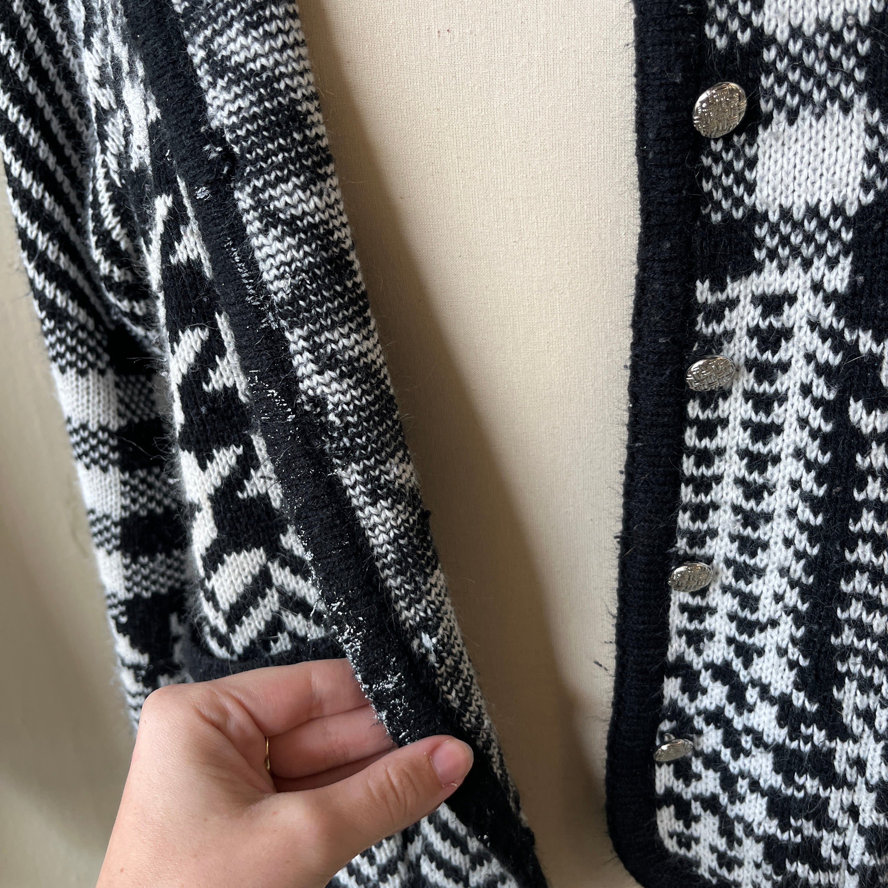 Black & White Cardigan (M)