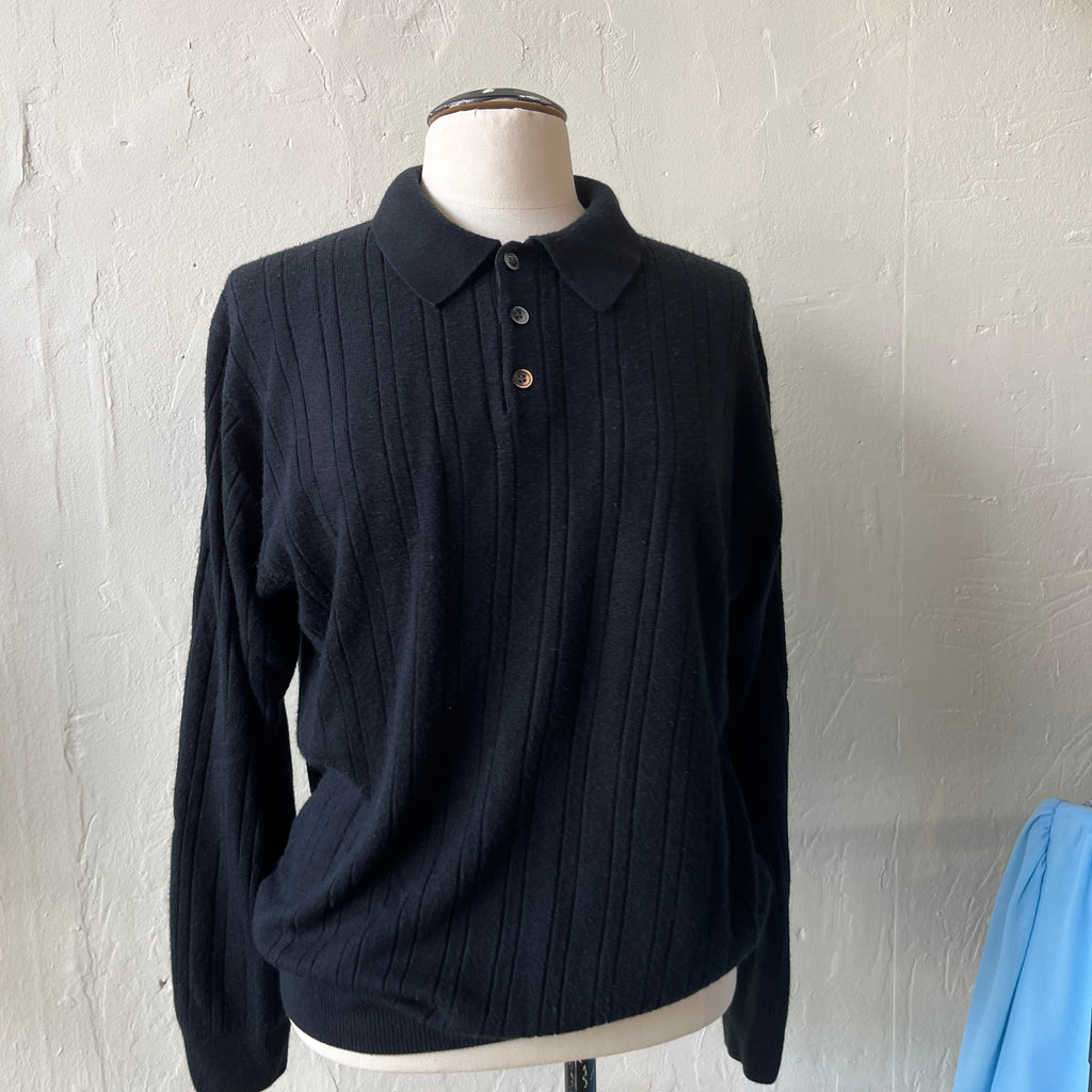 Black Sweater (L)