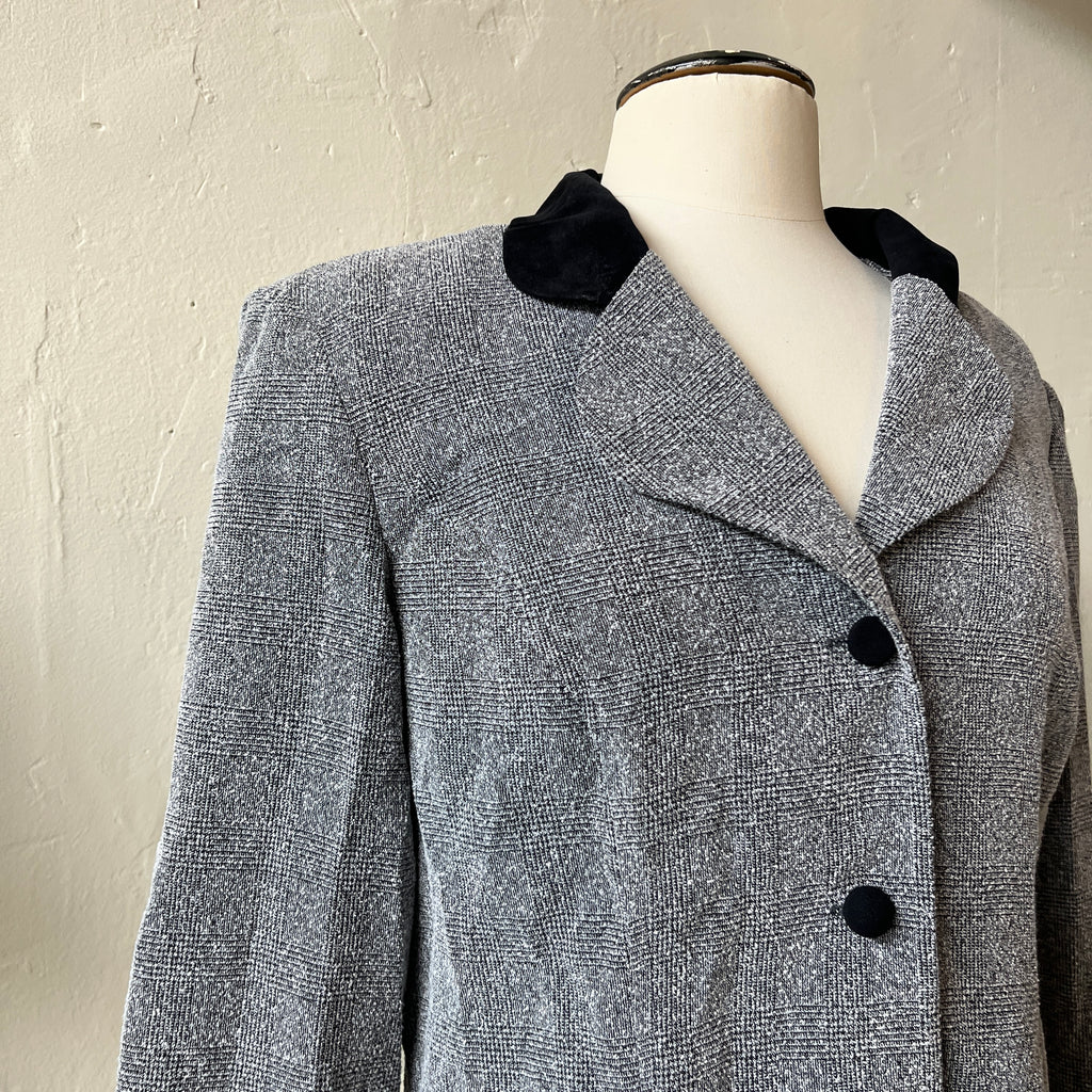 Gray Blazer (15/16)