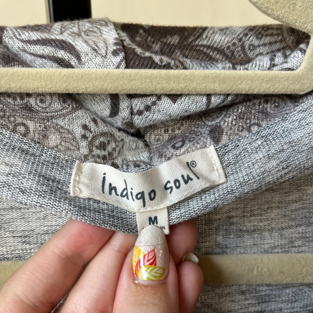 Boho Gray Sweater (M)