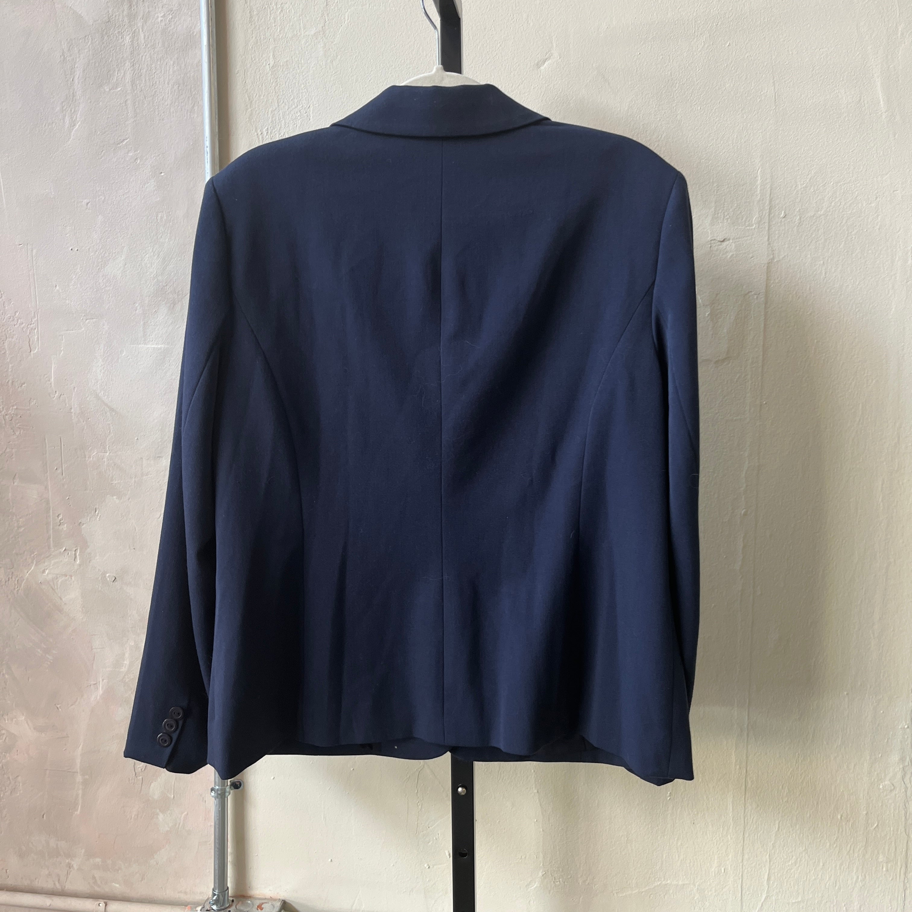 Navy Blazer (16)