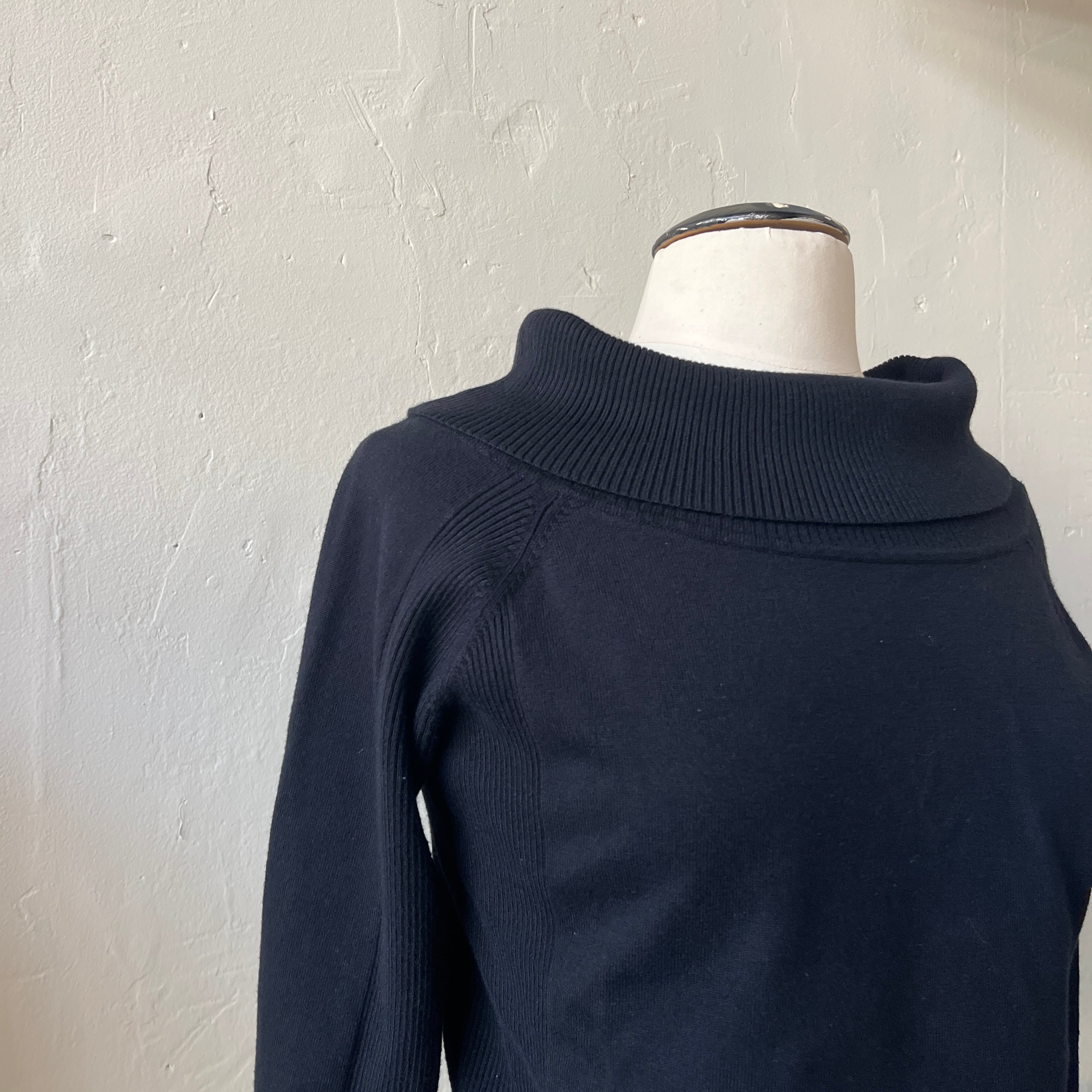 Black Sweater (XL)