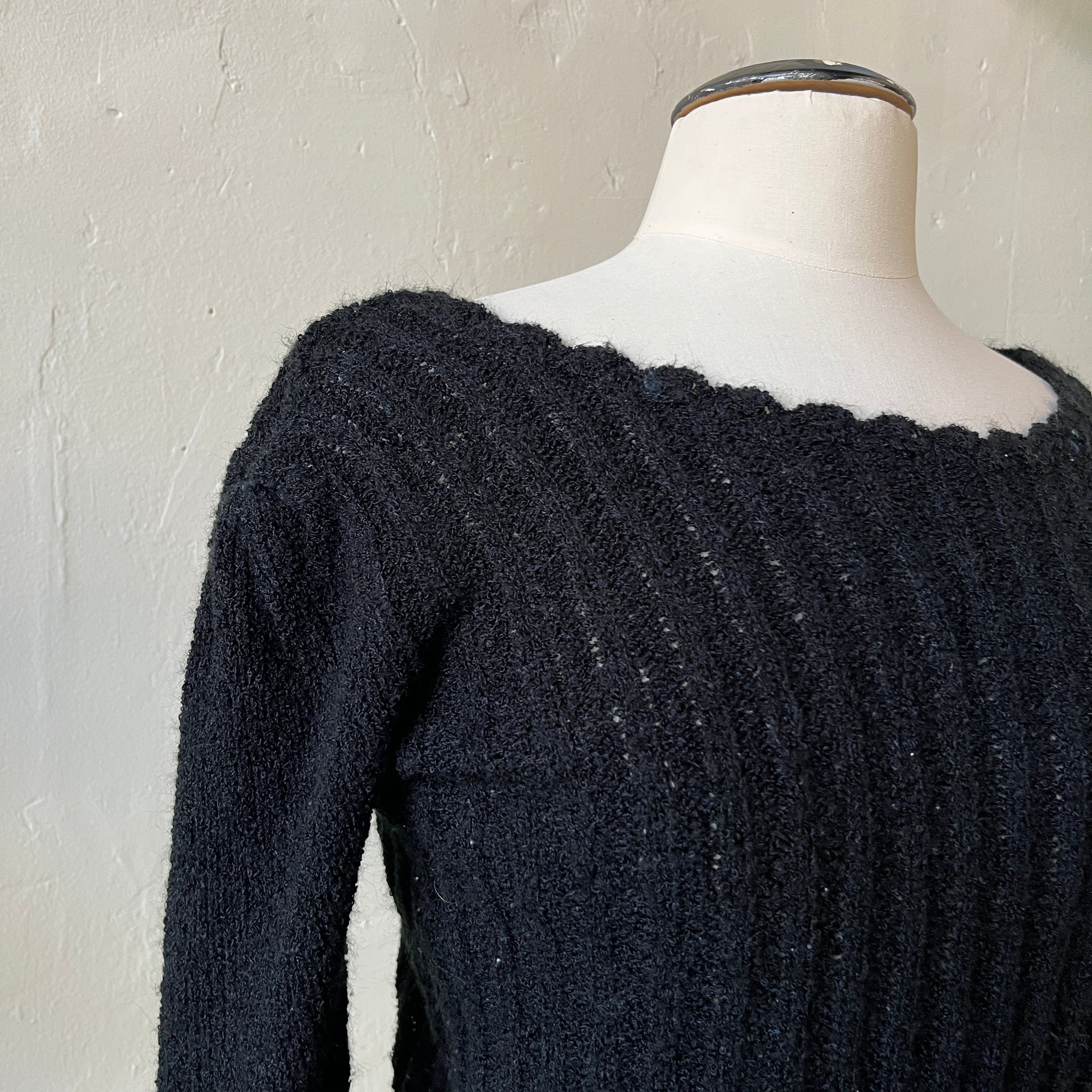 Black Sweater (M)