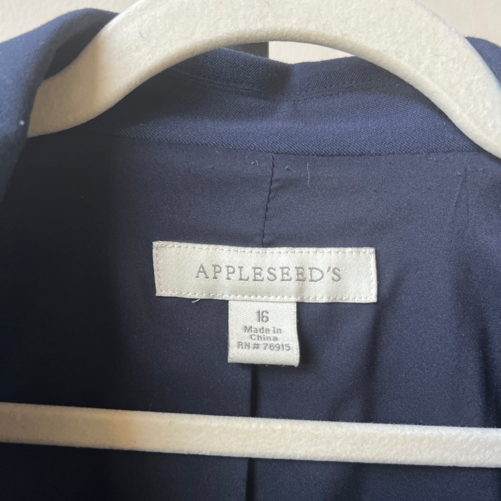 Navy Blazer (16)