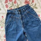 Chic Jeans (23” waist)