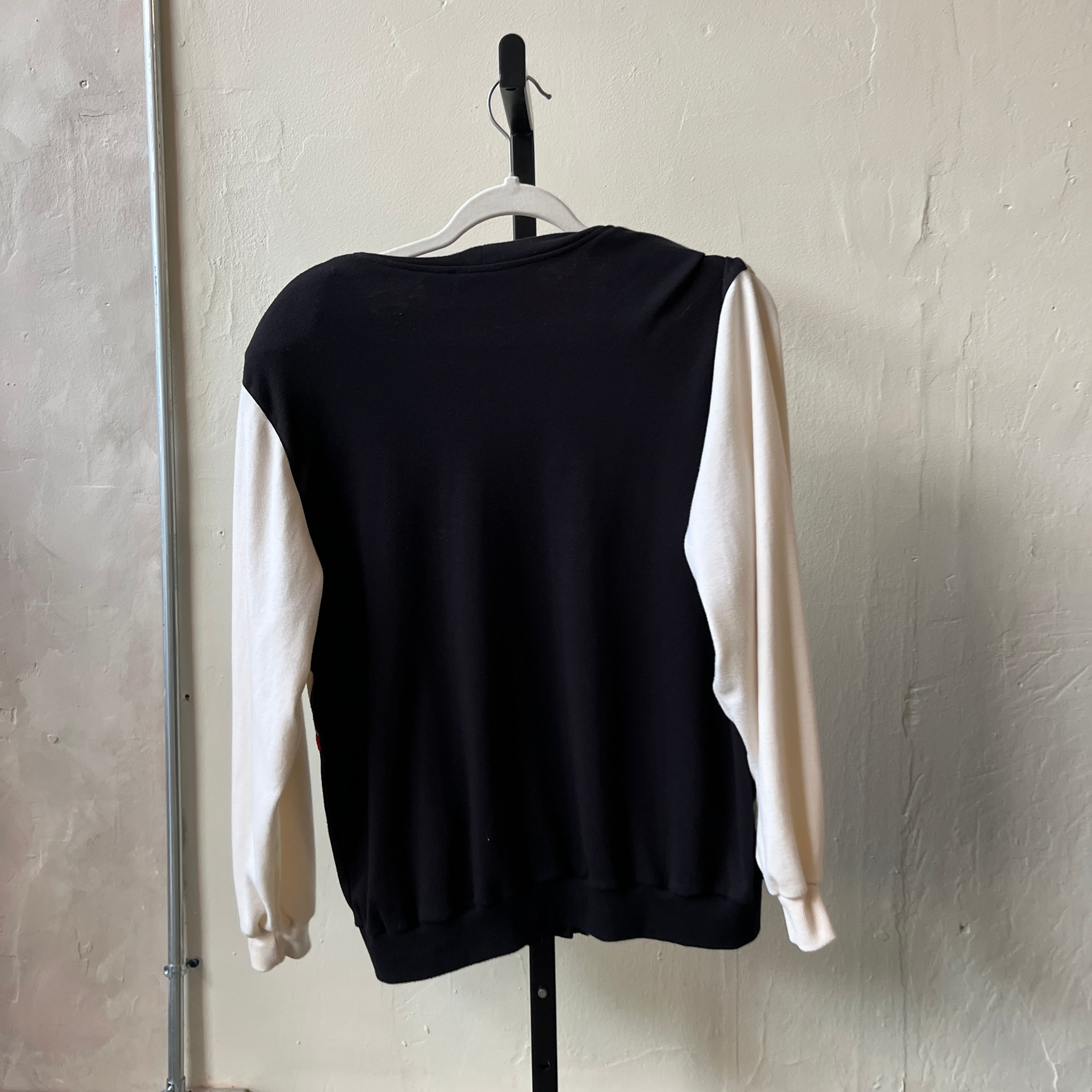 90s Embroidered Cardigan (M)