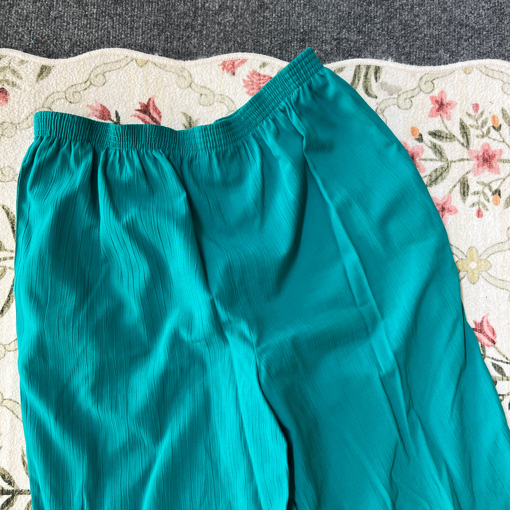 Green Pants (14)