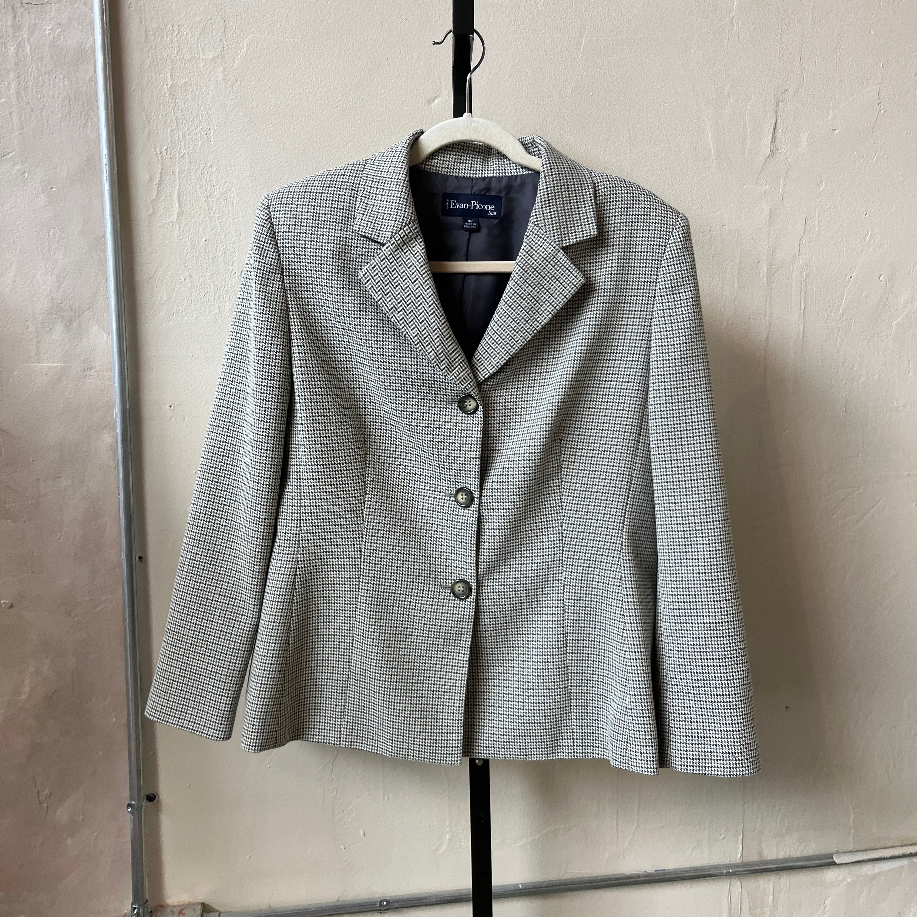 Plaid Blazer (16P)