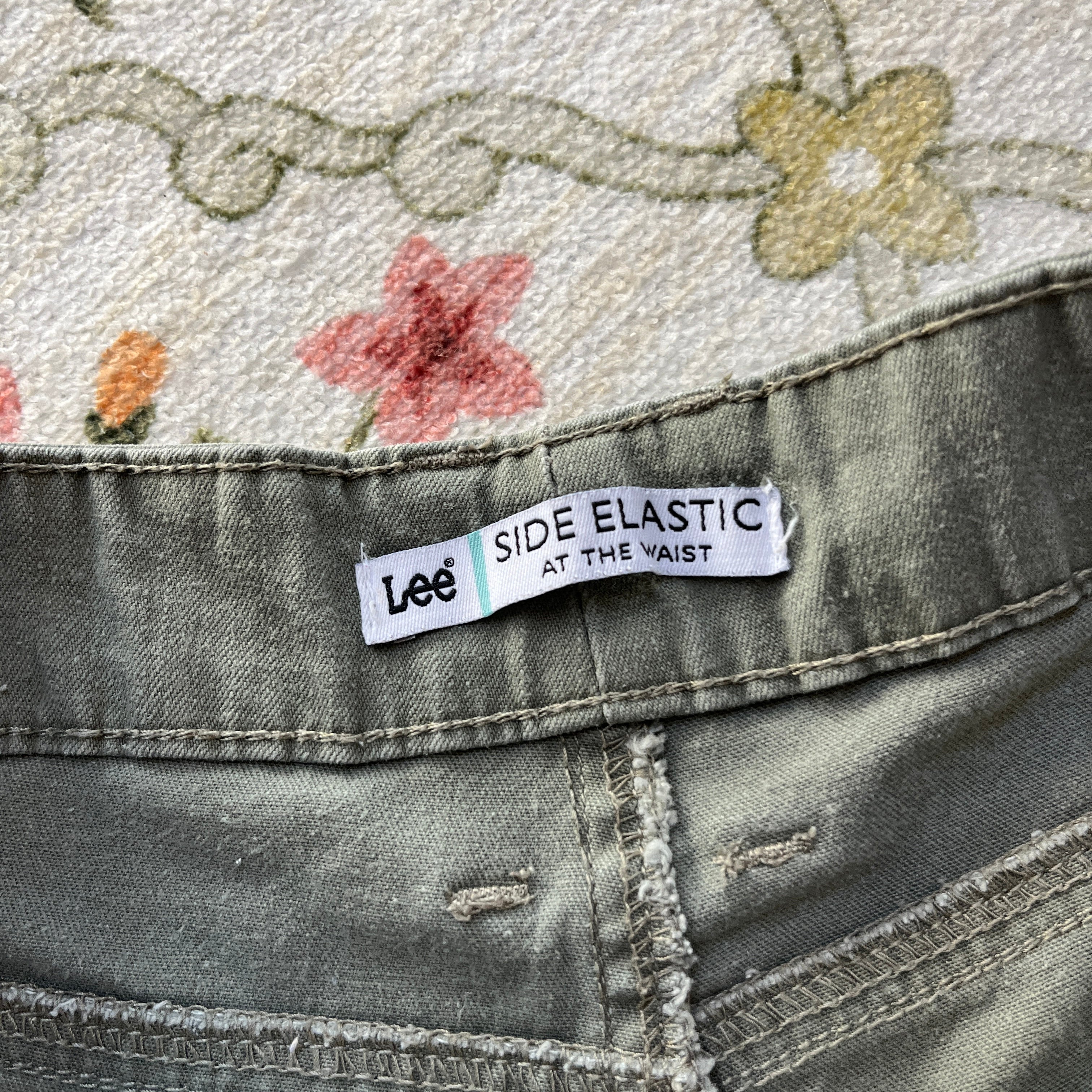 Lee Shorts (35” waist)