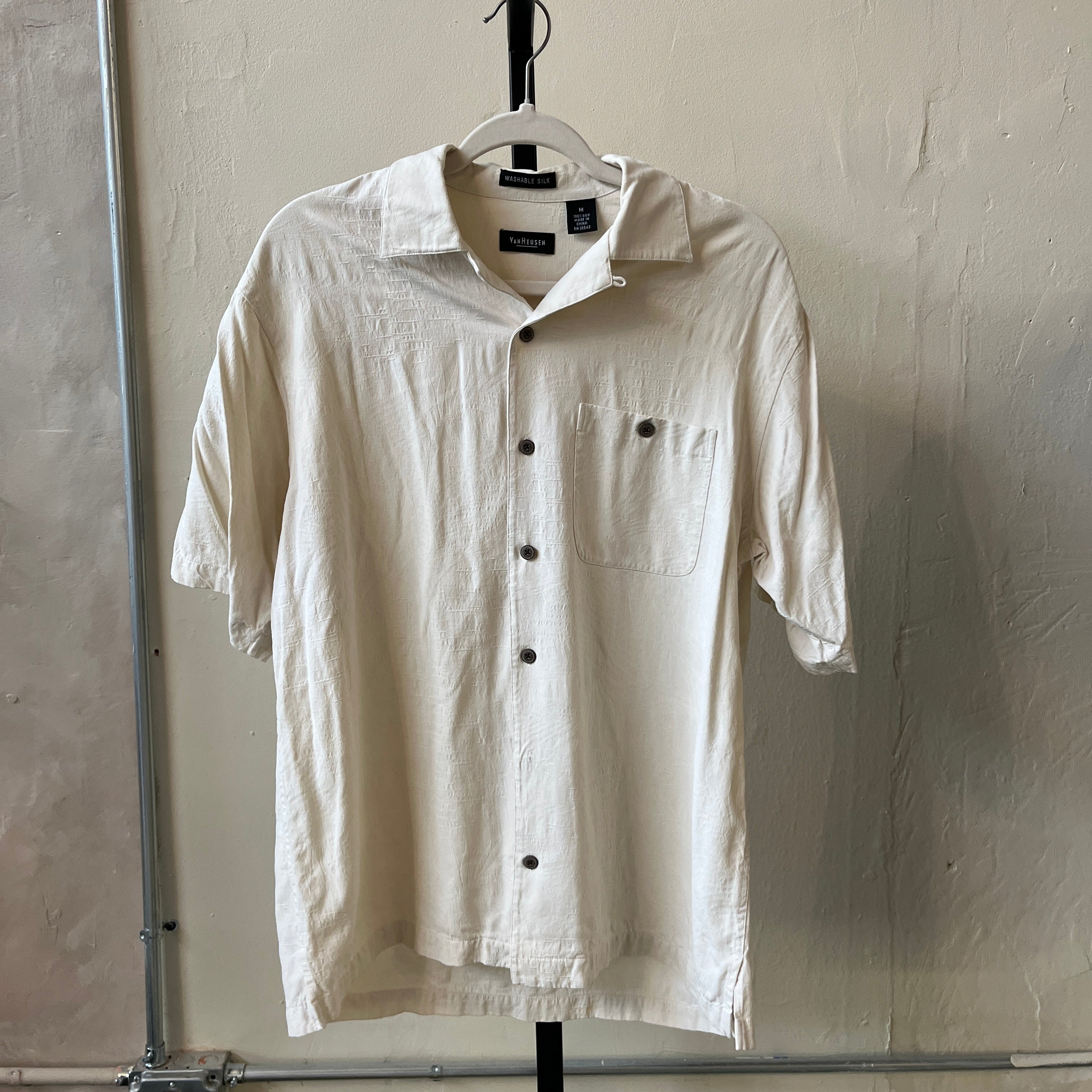 Men’s Silk Button Up (M)