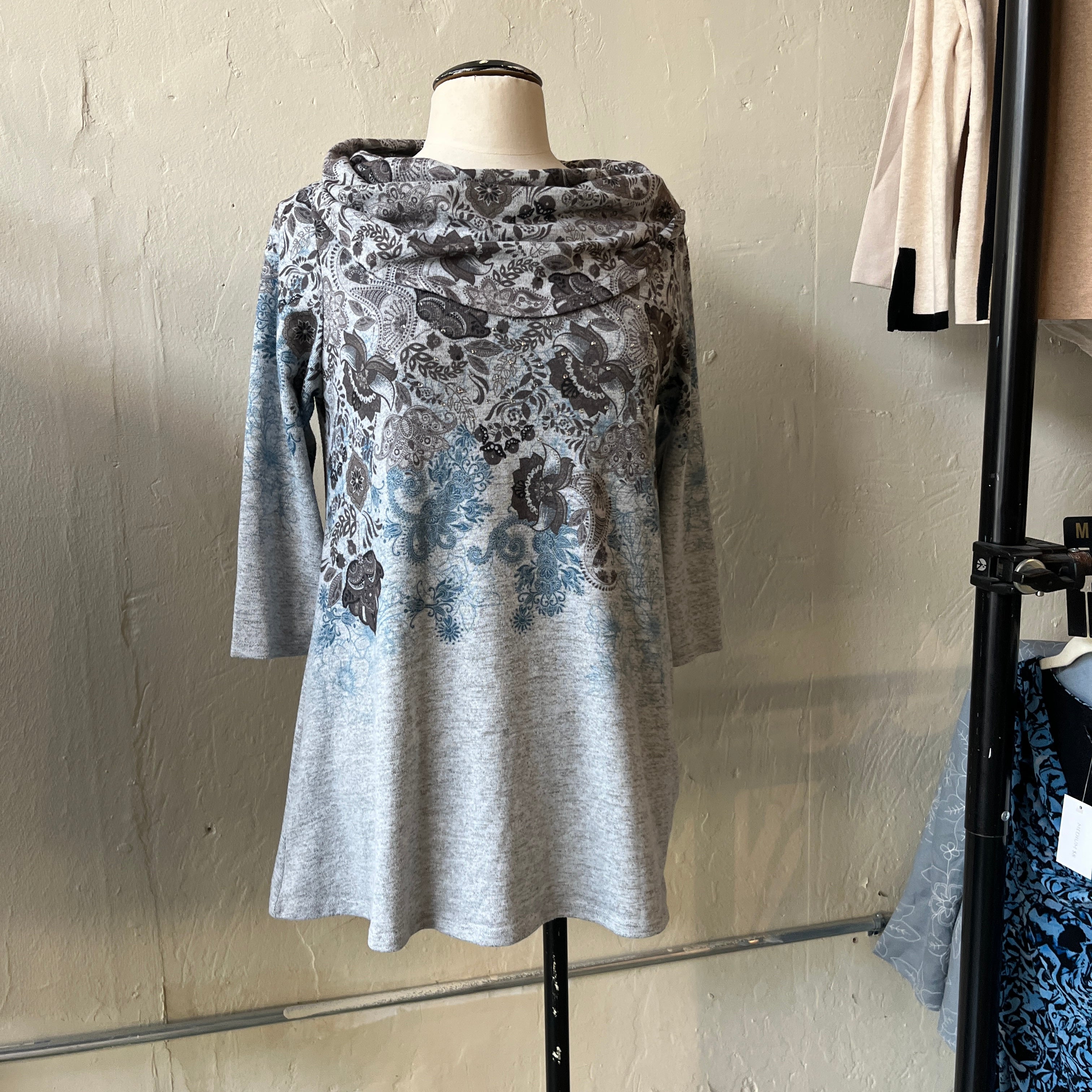 Boho Gray Sweater (M)