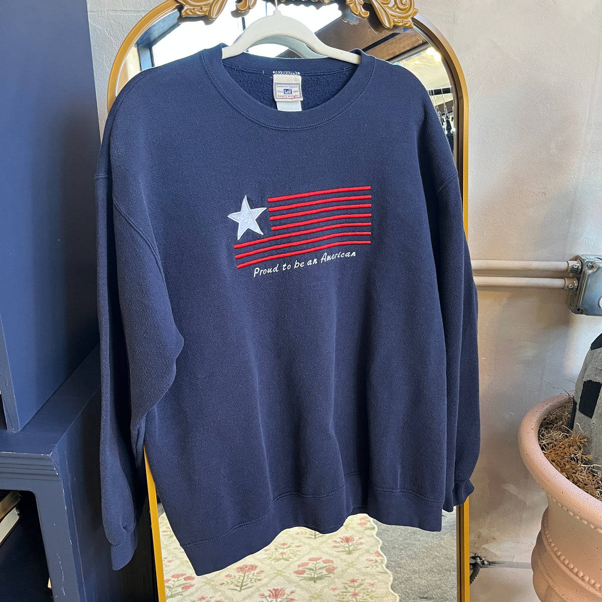 American Embroidered Sweatshirt (L)