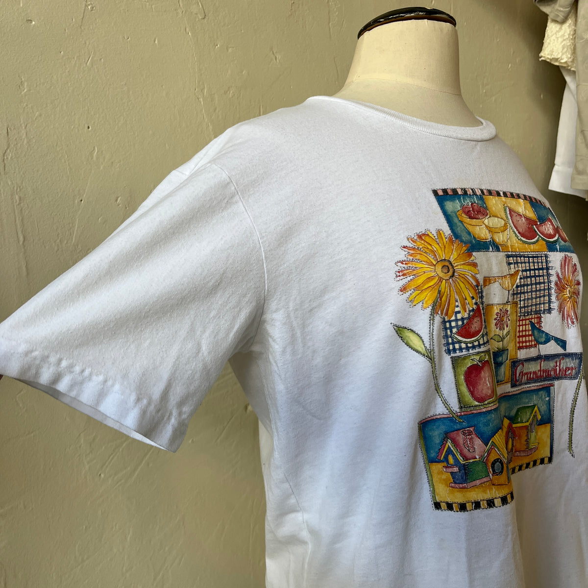 Grandmother T-Shirt (L)
