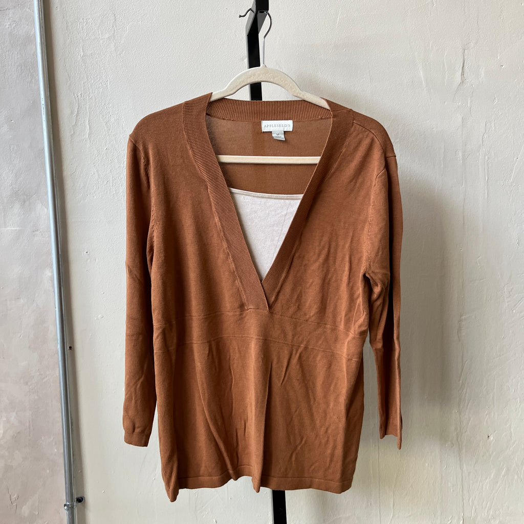 V-neck Shirt (M)