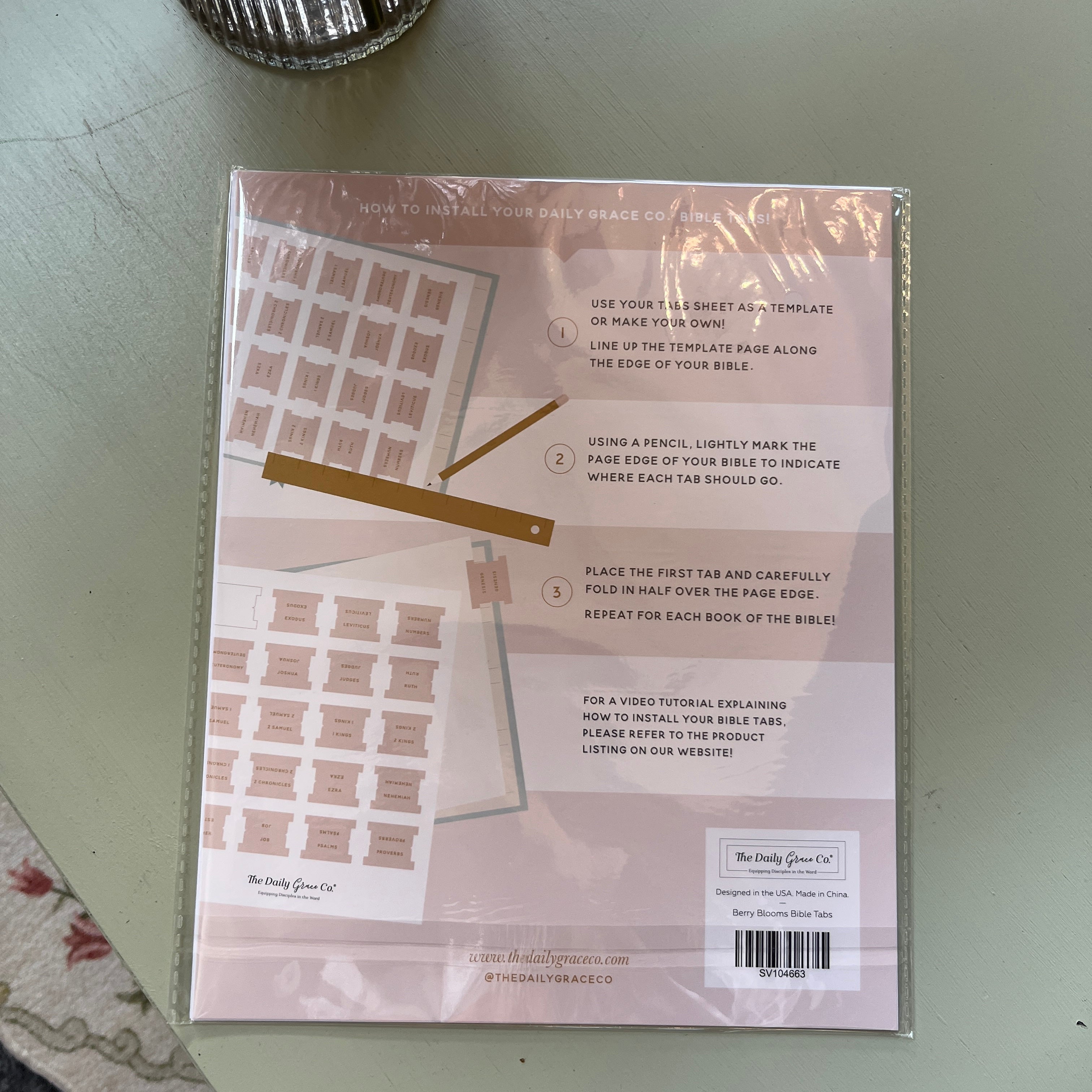 NWT Floral Bible Tabs