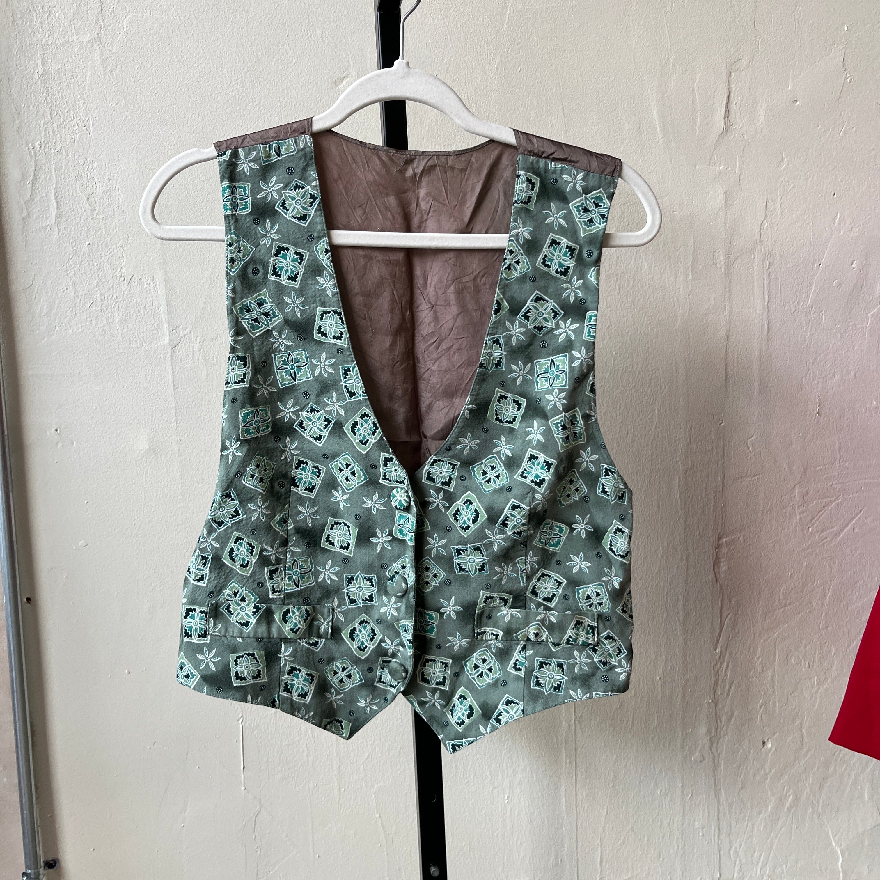 Green Vest (12)