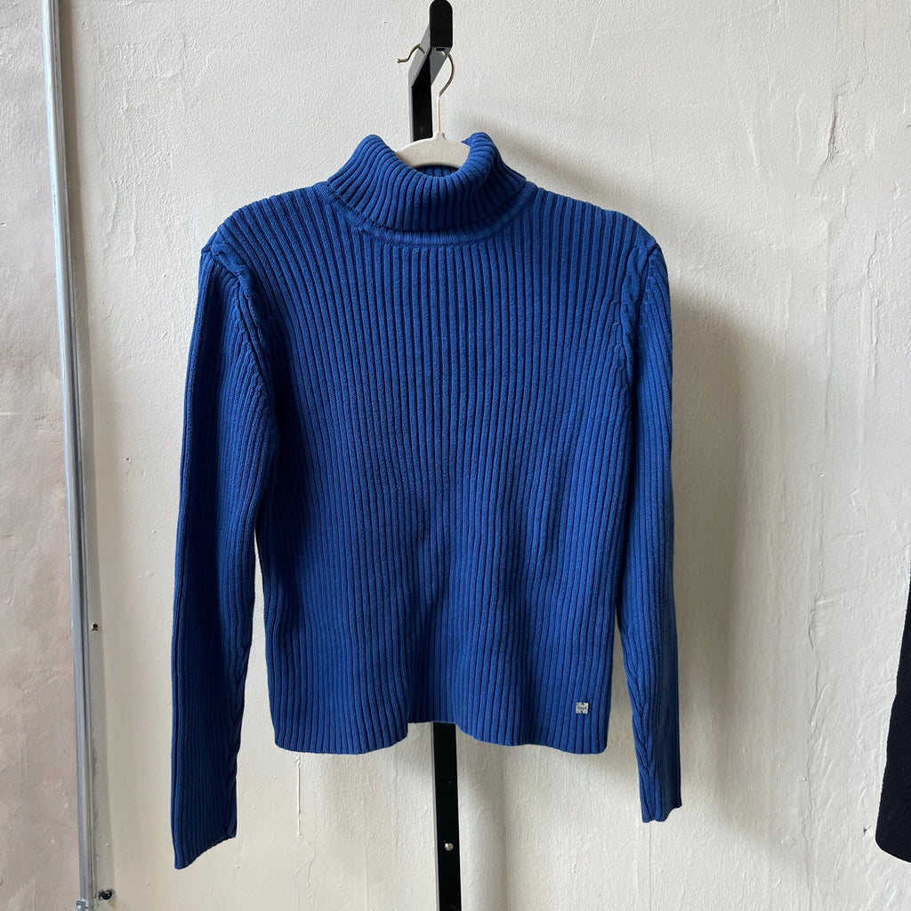 Blue Turtleneck (M)