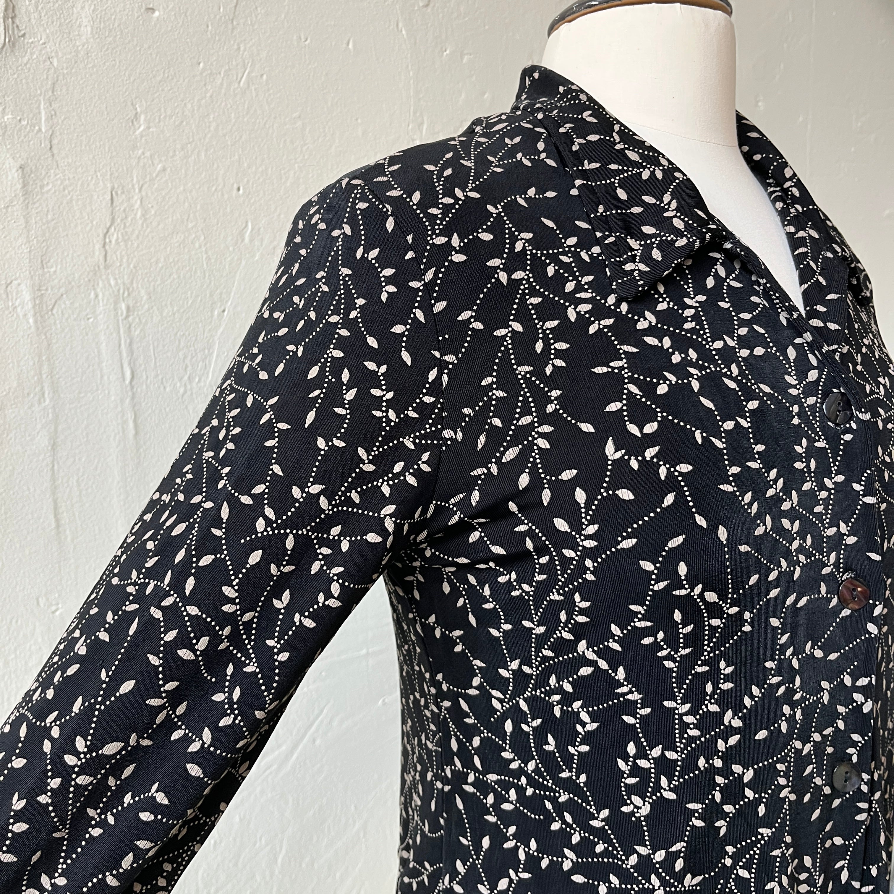 Vintage Button Up (S)