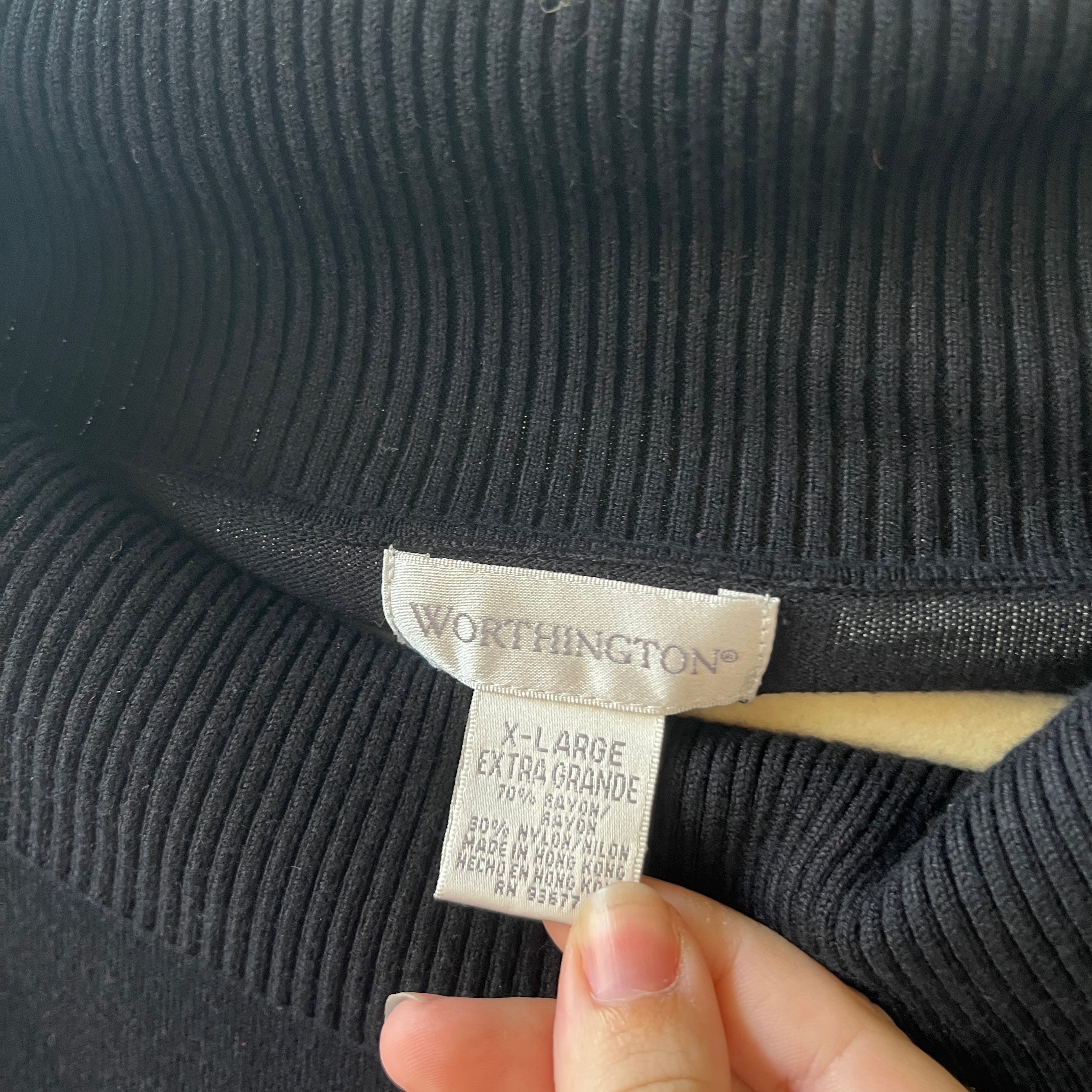 Black Sweater (XL)